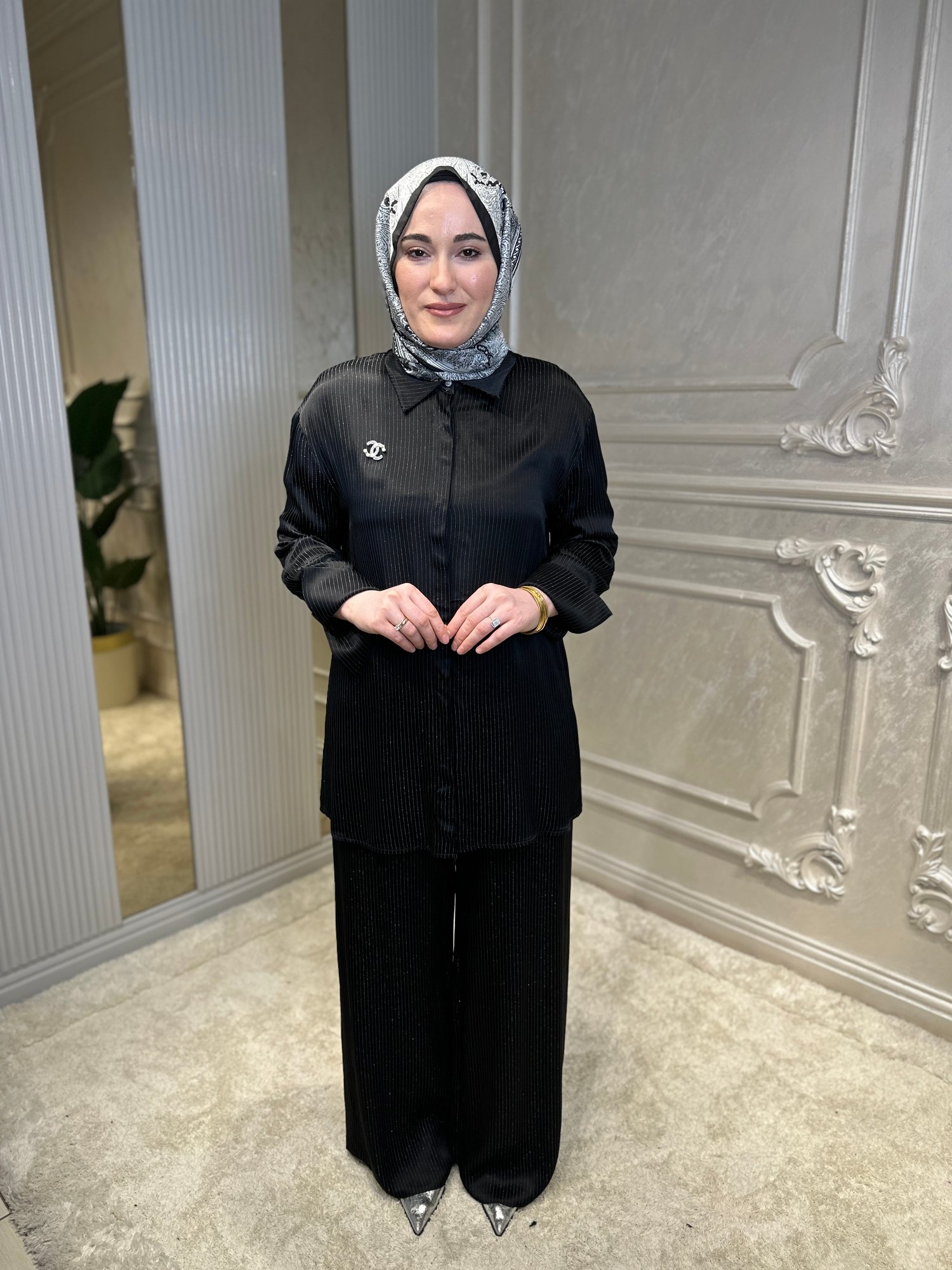 8517 Pantolonlu Takım