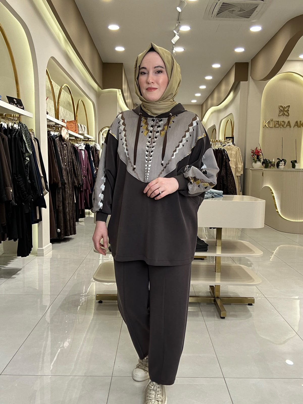 9282 Ghisa Takım
