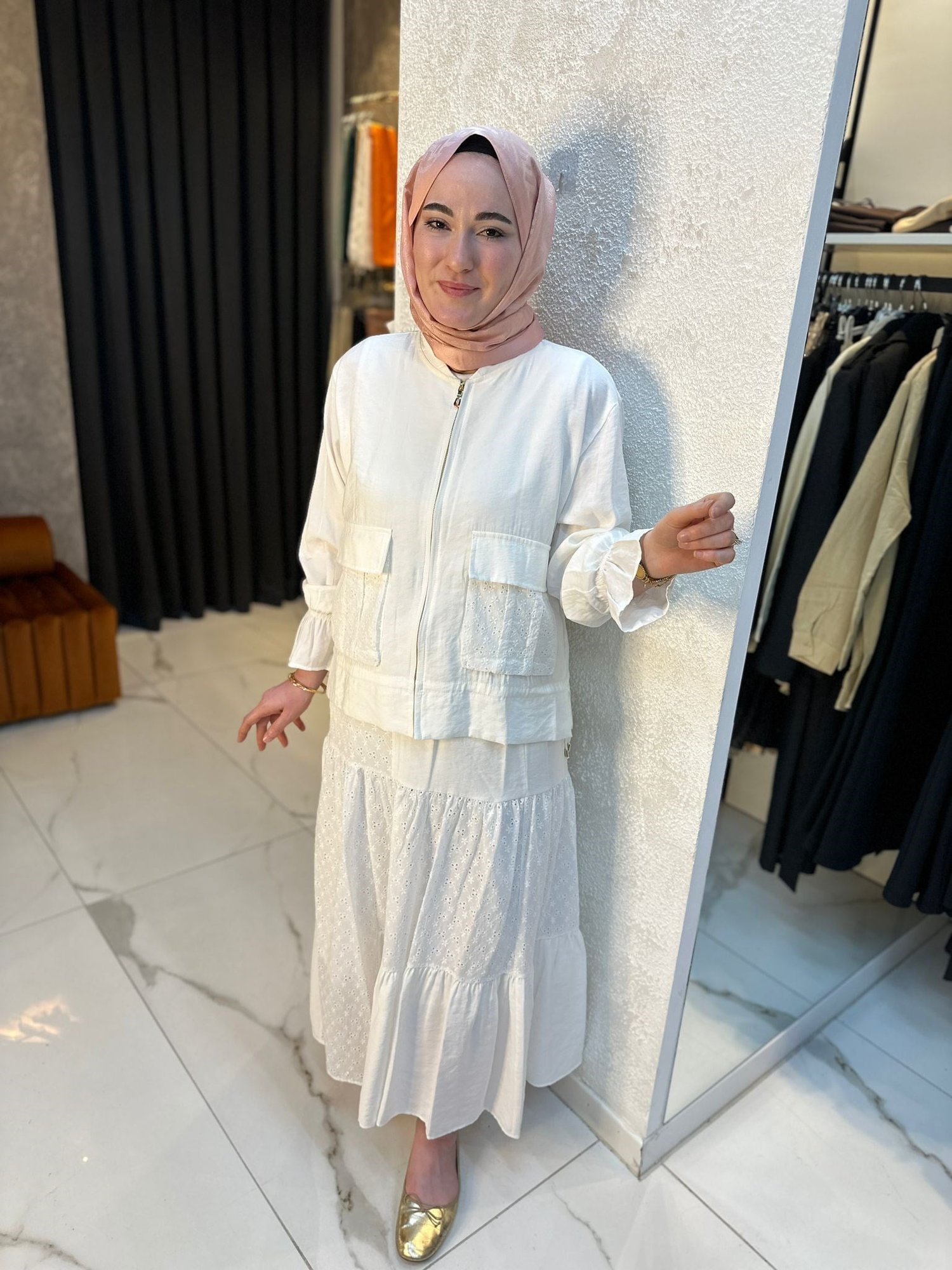 Nicole Etekli Takım