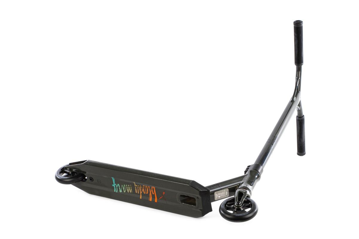 Bloody Mary V2 Akrobasi Scooter Black