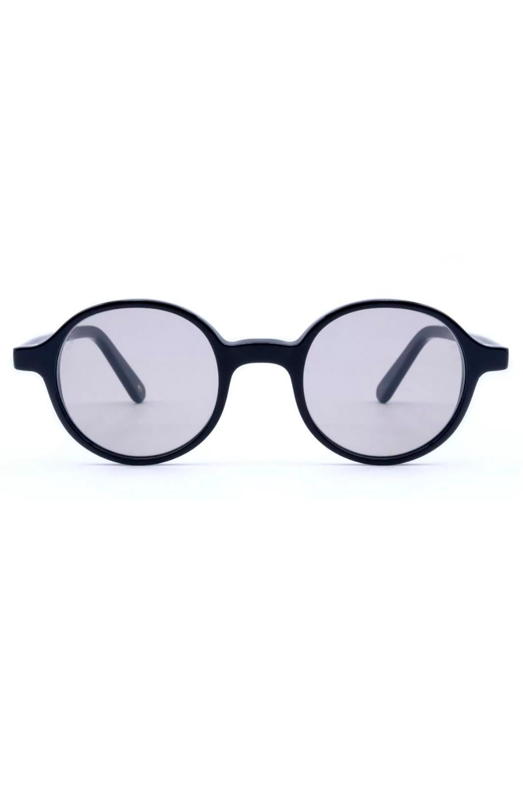 L.G.R Reunion Black 01 // Grey Photochromic