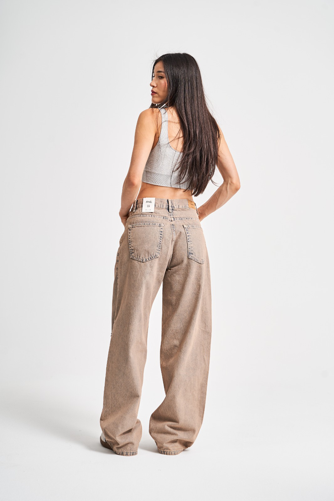 Antik Mid-Rise Loose Fit Jean