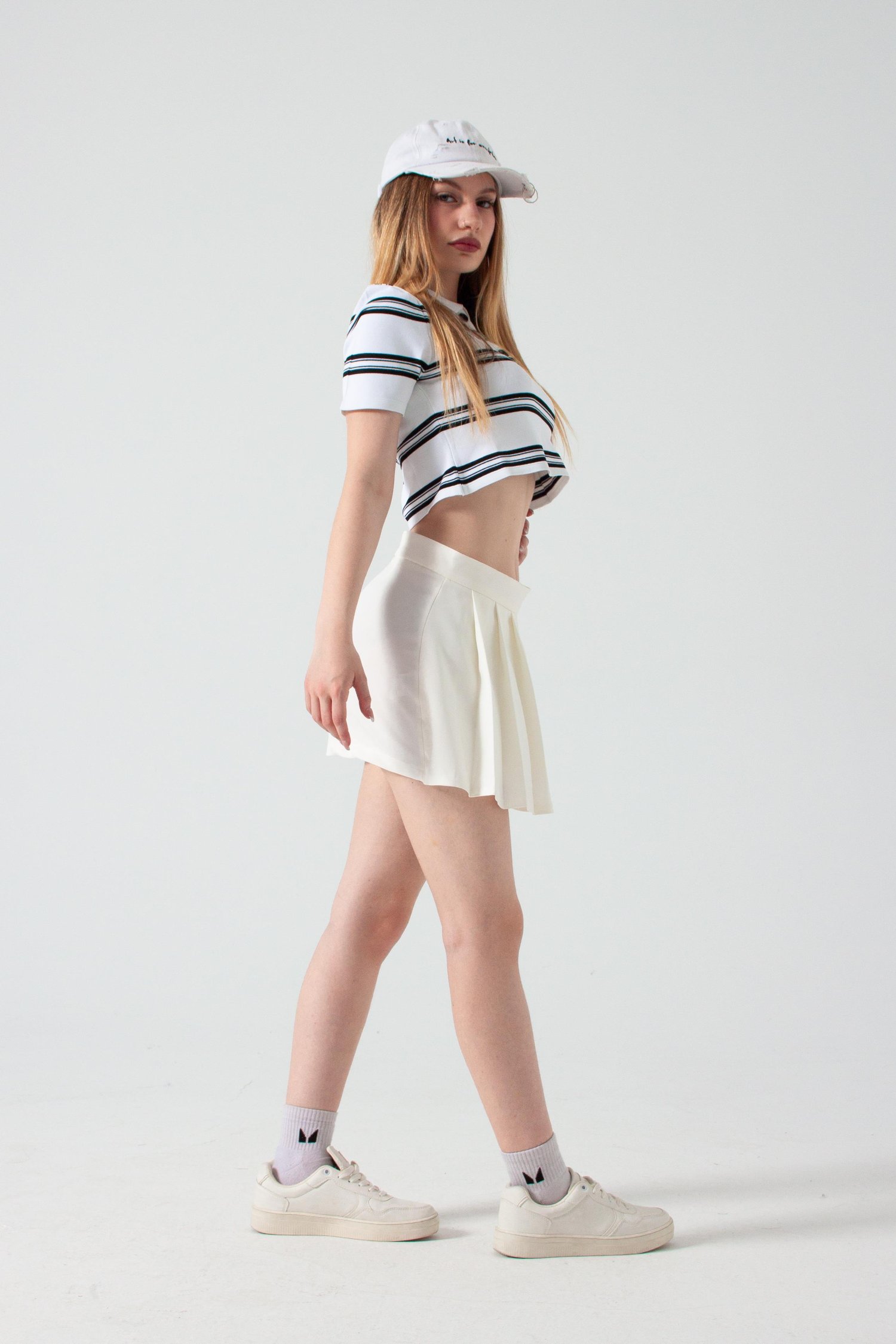 Beyaz Çizgili Polo Yaka Crop T-Shirt