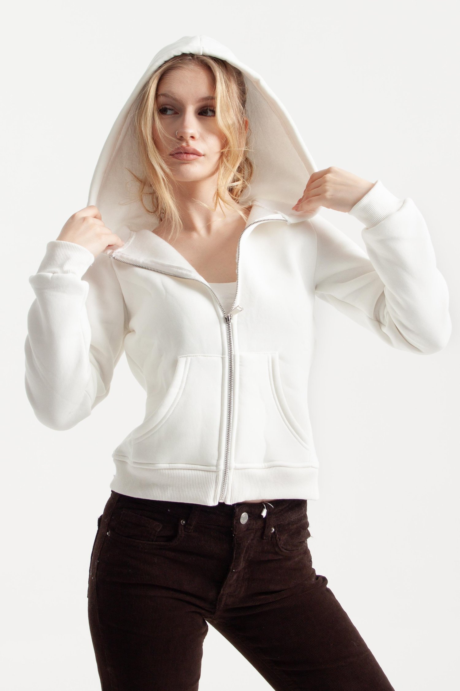 Beyaz Retro-Fit Vücuda Oturan Zip-Hoodie