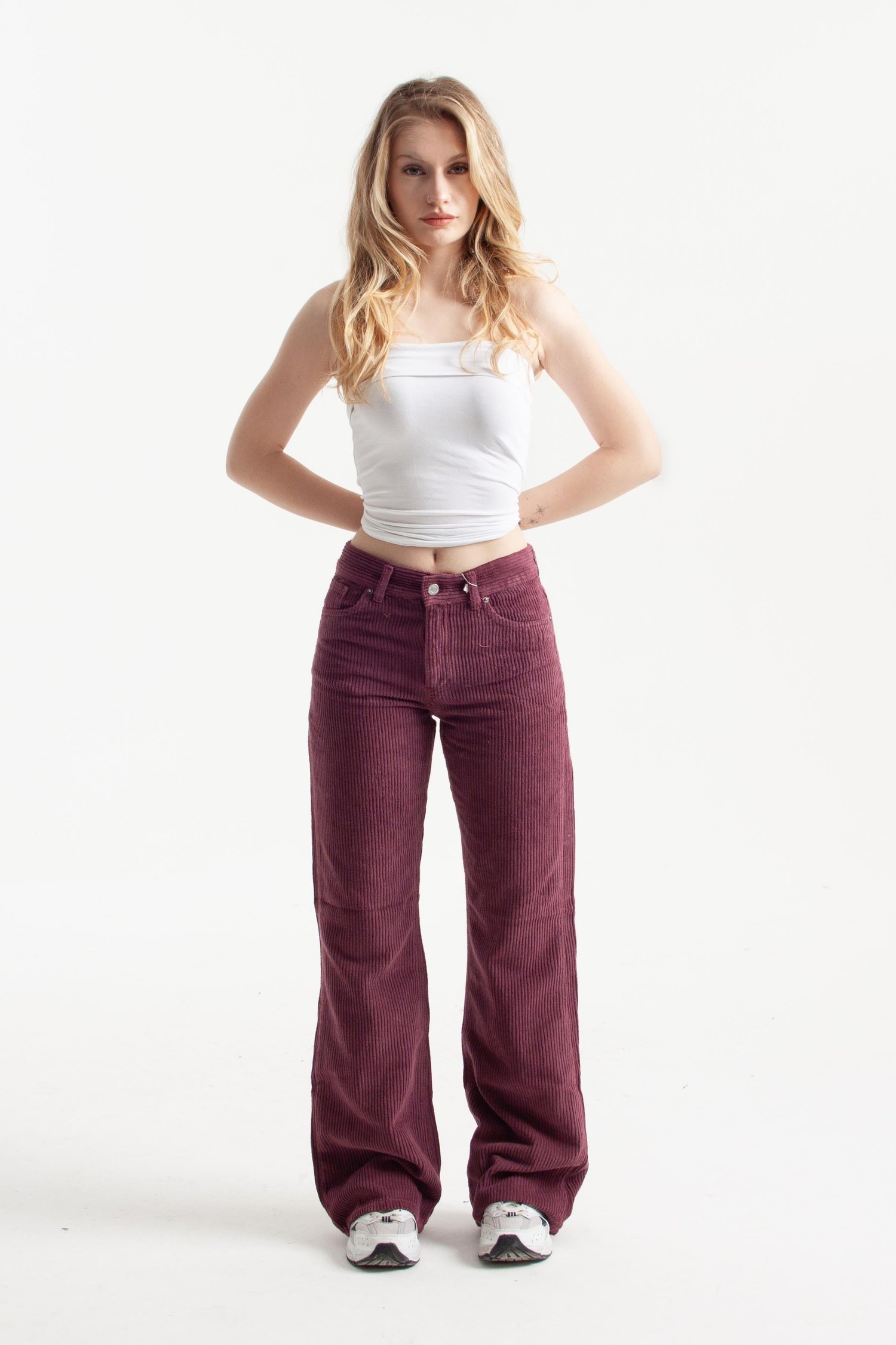 Koyu Mürdüm Kadife Kumaş Straight Jean