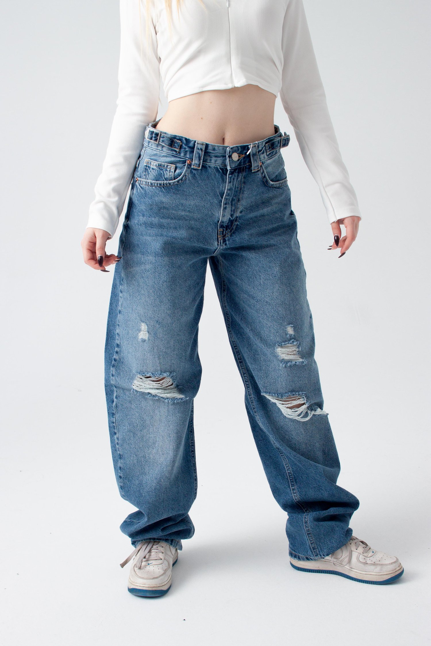 Mavi Yırtıklı Kemer Detay Wide Leg Jean
