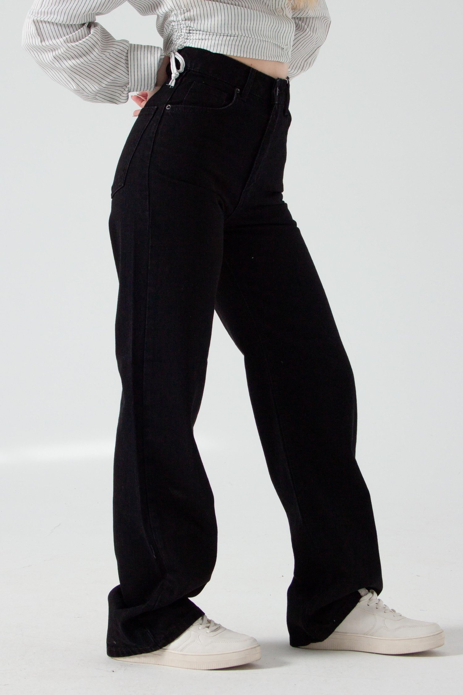 Siyah Straight Jean