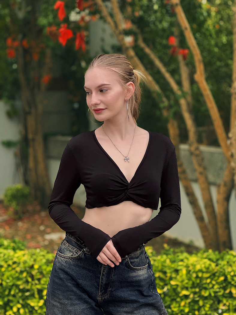 Siyah Uzun Kollu Premium Kumaş Crop-Top