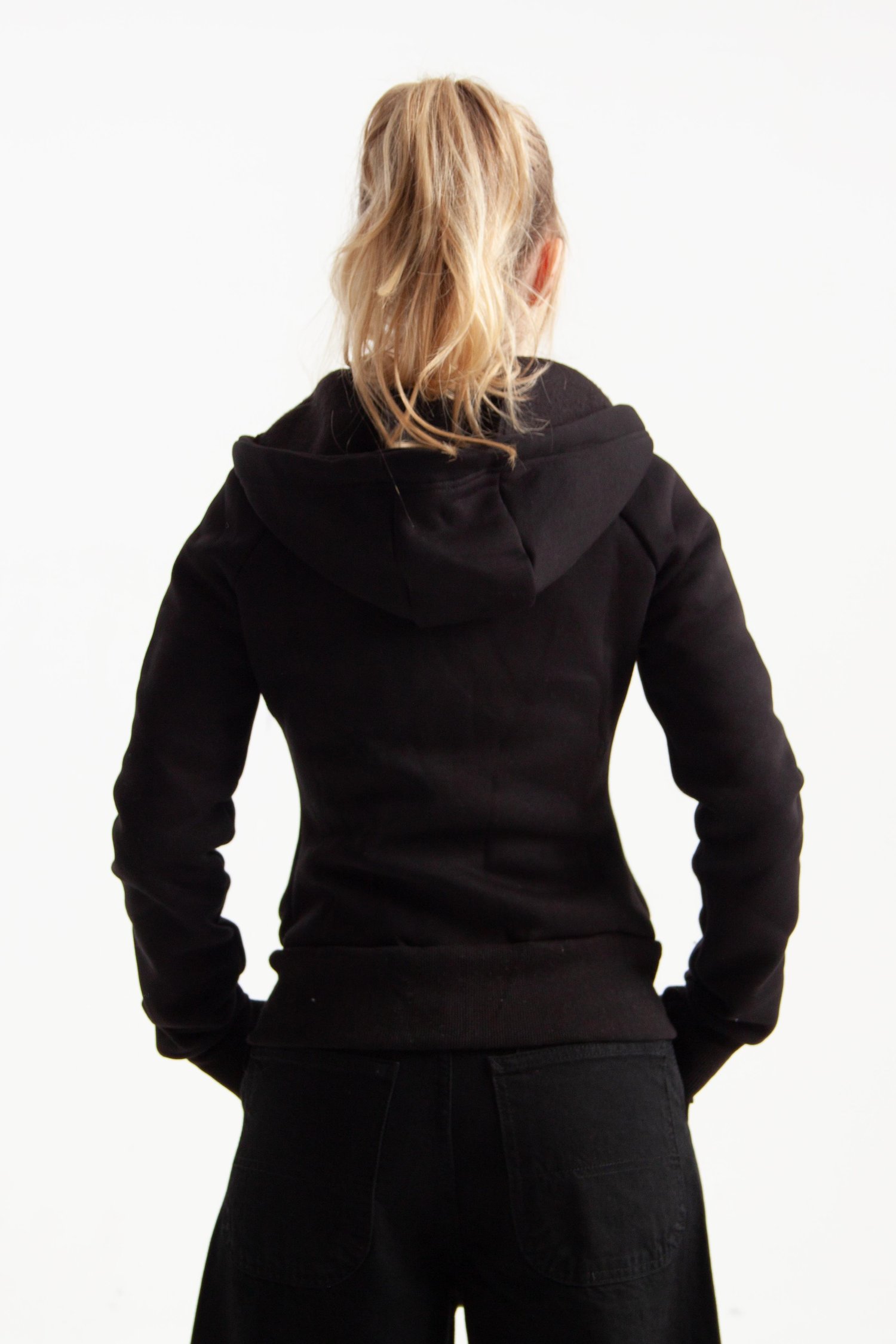 Siyah Vücuda Oturan Kışlık Zip-Hoodie