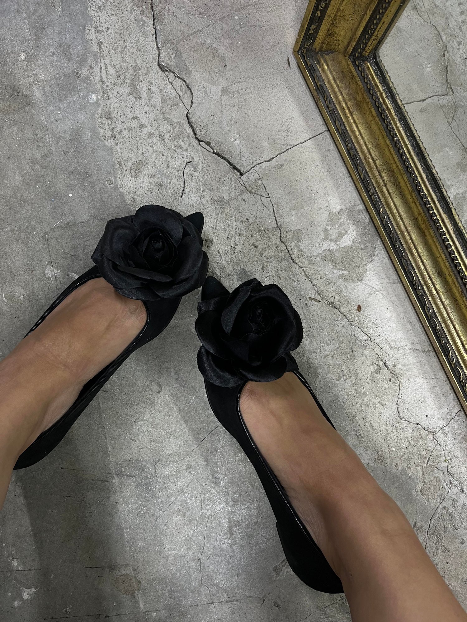 BLACKROSE SİYAH GÜLLÜ BABET
