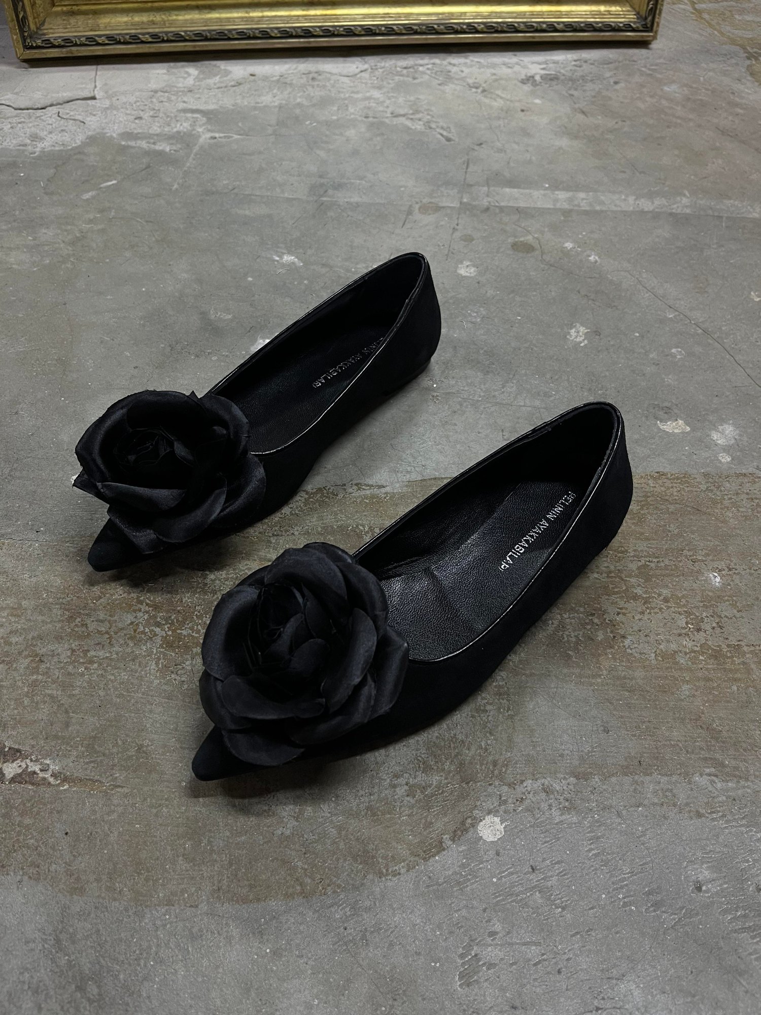 BLACKROSE SİYAH GÜLLÜ BABET