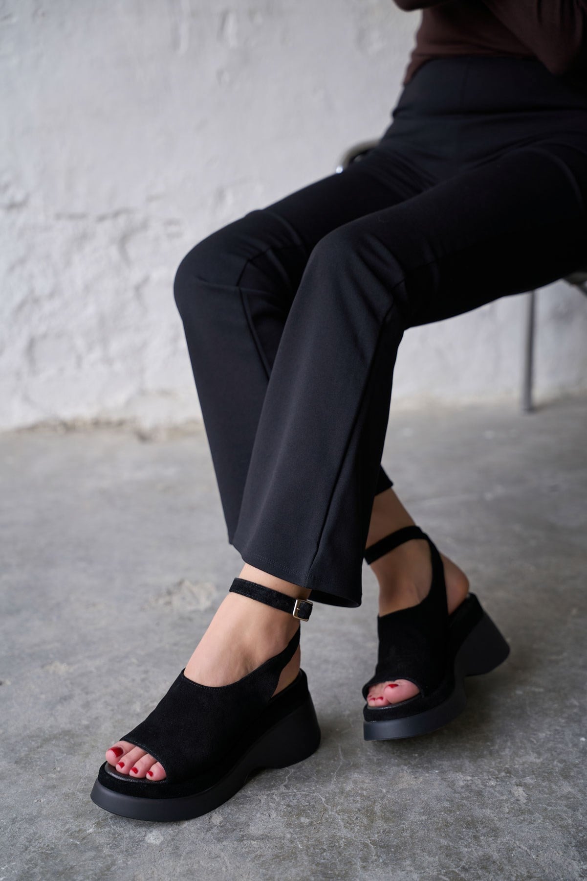 BREAK SİYAH SÜET SANDALET