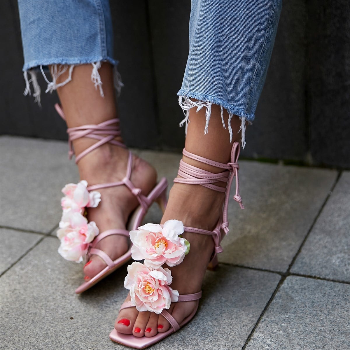 LUSA PEMBE