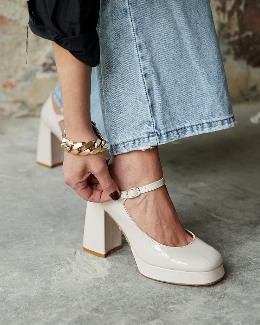 MİNOR BEJ RUGAN PLATFORM 