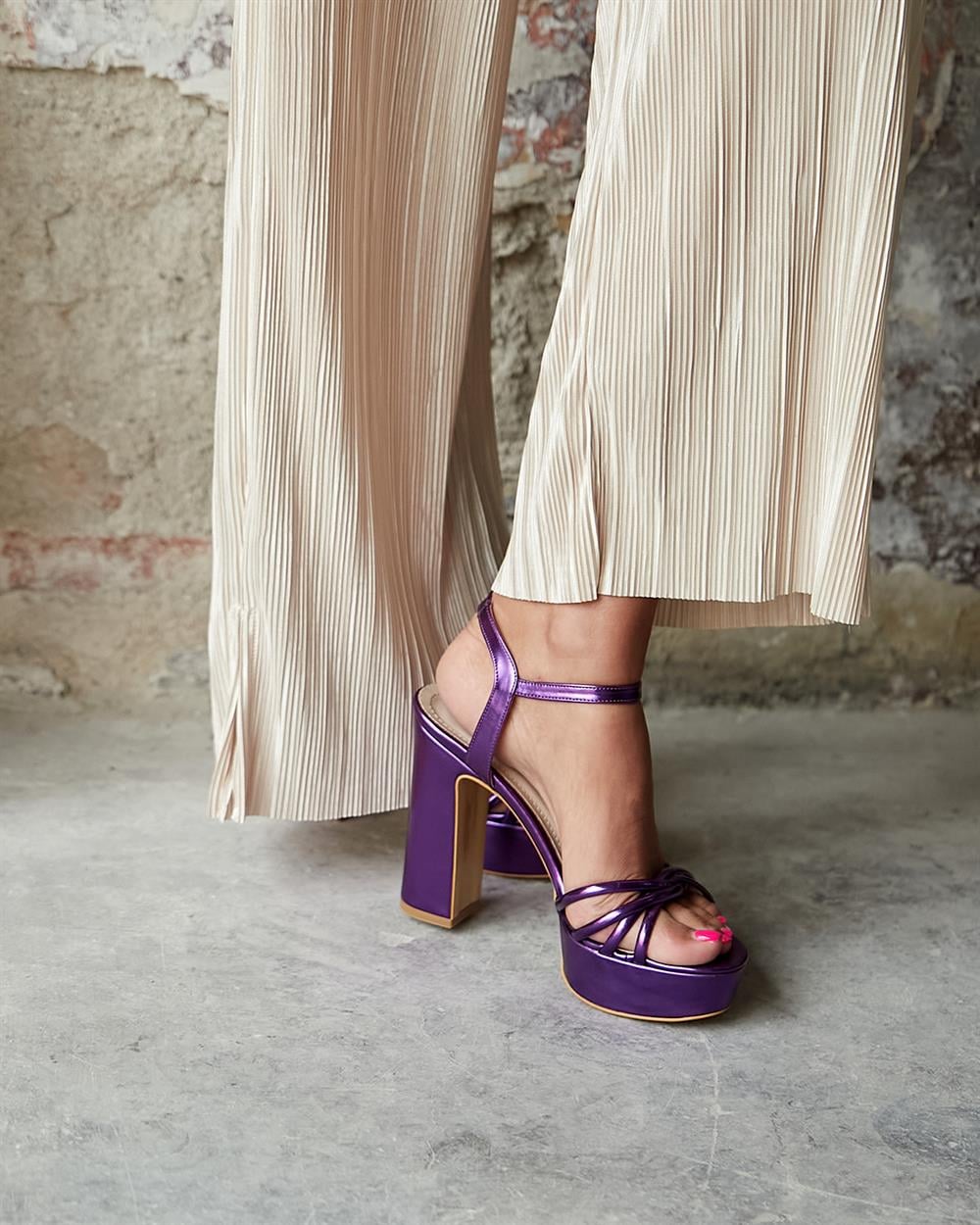 VONNE MOR PLATFORM