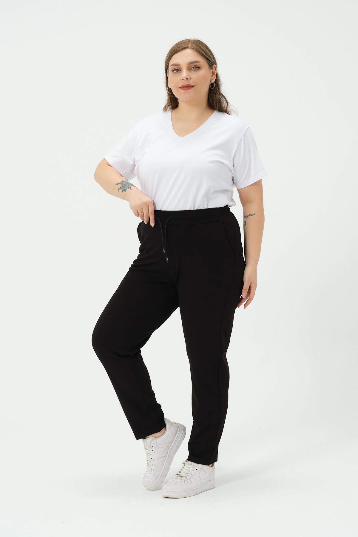 Busa Giyim Kadın Beli Lastikli Büyük Beden Mom Fit Pantolon SİYAH