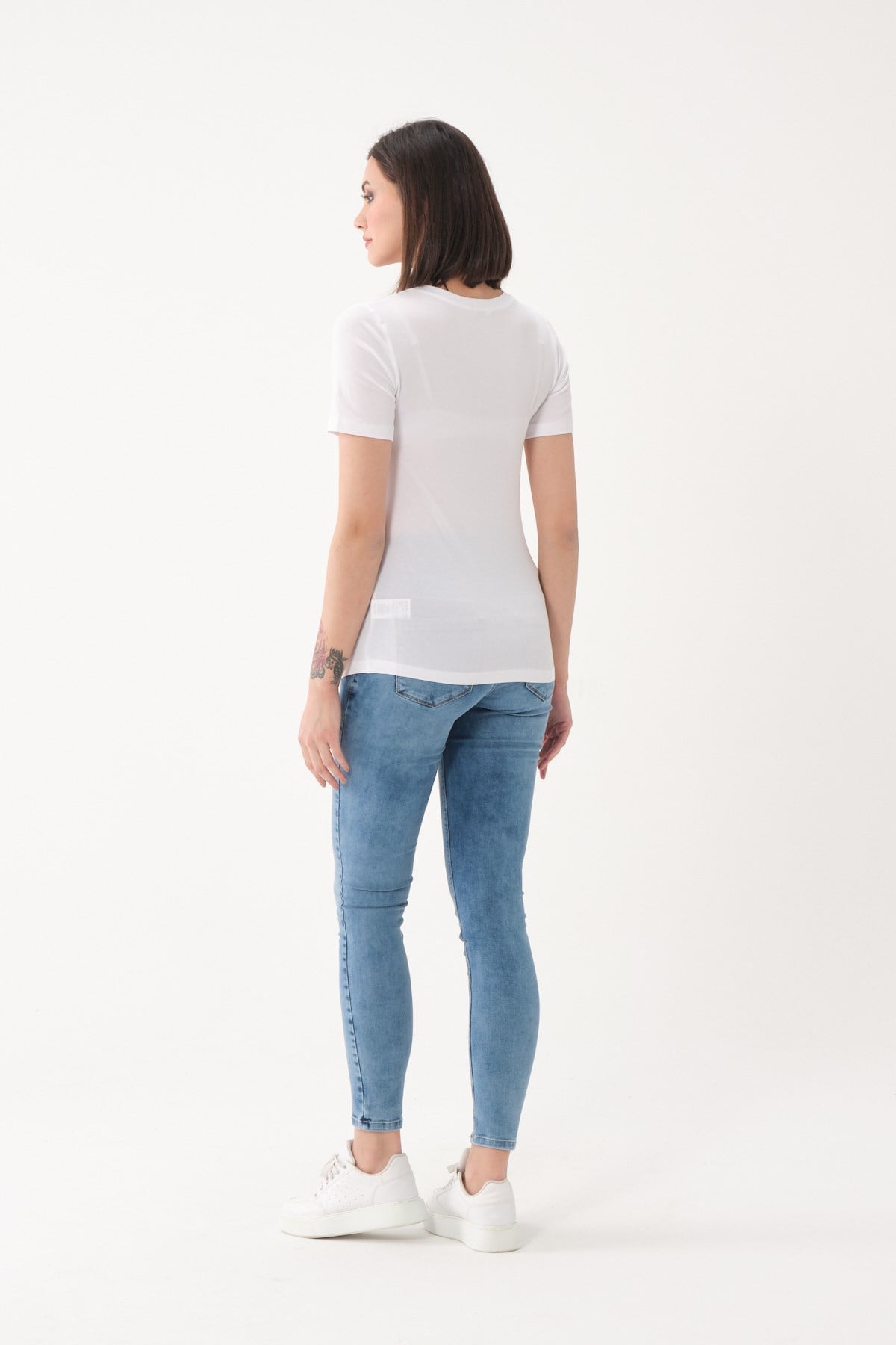 Busa Hamile Emzirme Detaylı Kısa Kollu T-Shirt Beyaz