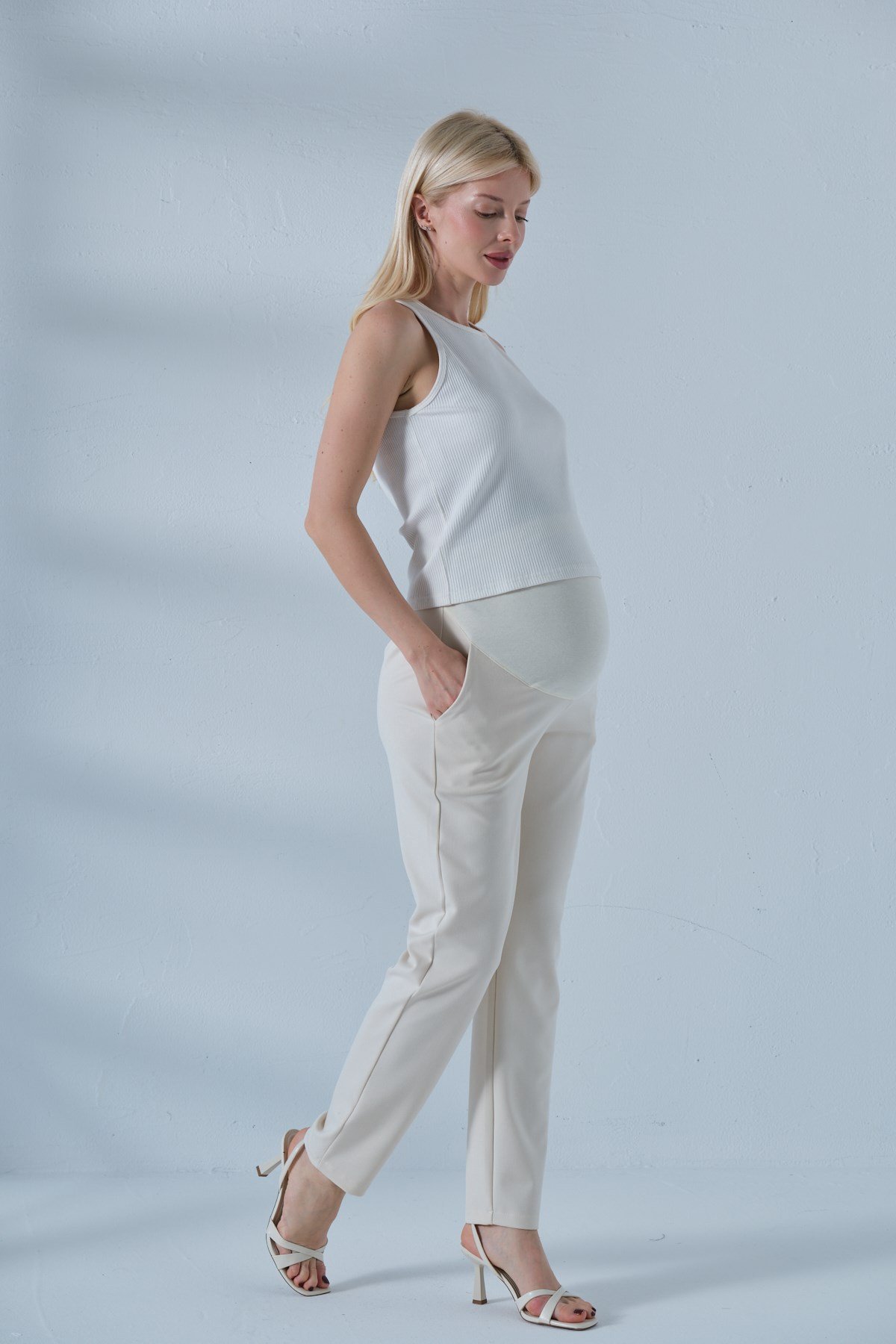 Busa Hamile Esnek Karın Bantlı Belden Ayarlı Mom Fit Klasik Gabardin Pantolon Krem