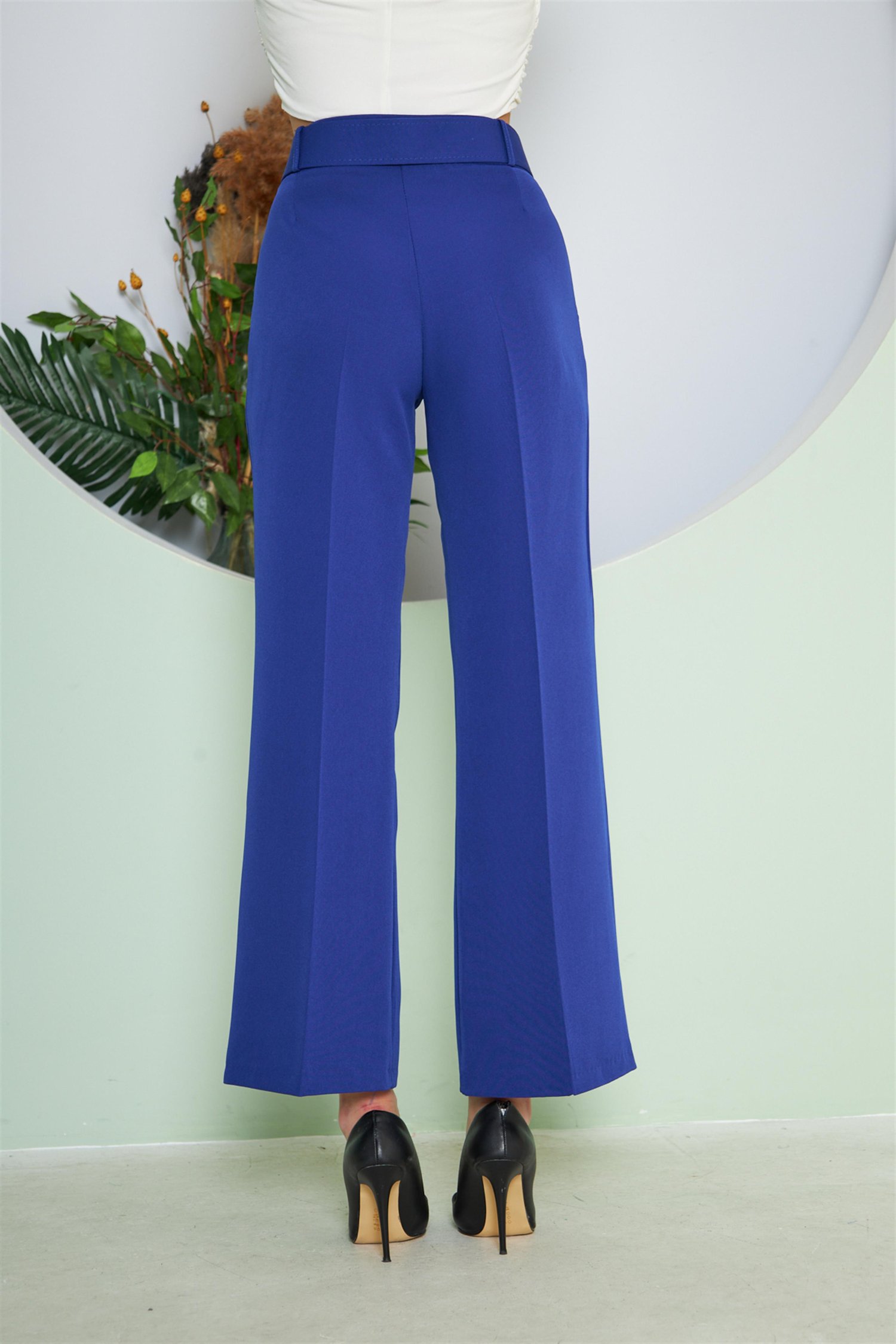 Kemerli Bol Paça Pantolon Saks
