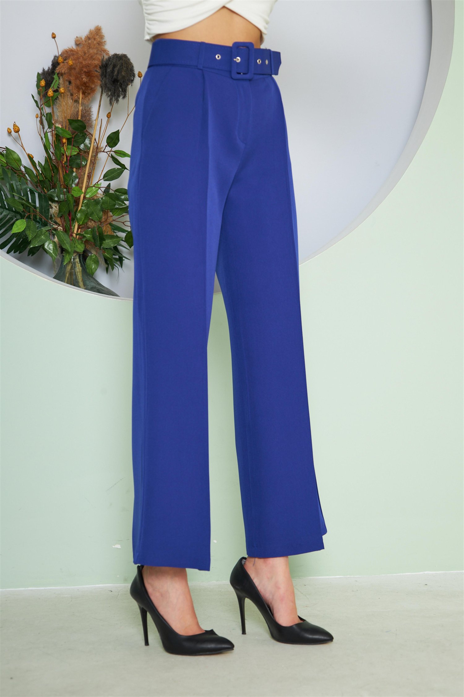 Kemerli Bol Paça Pantolon Saks