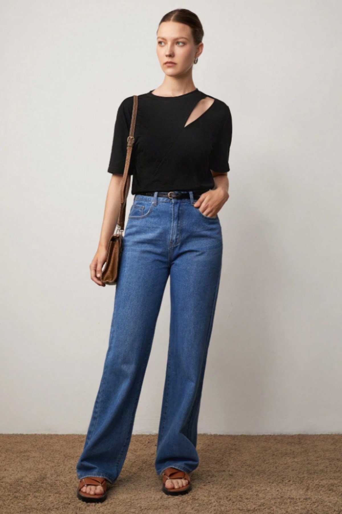COOL TARZT-shirtTSH-SS25-112-Siyah-XLOmuz Dekolteli Basic Kadın Tişört – Modern Kesim Günlük Bluz
