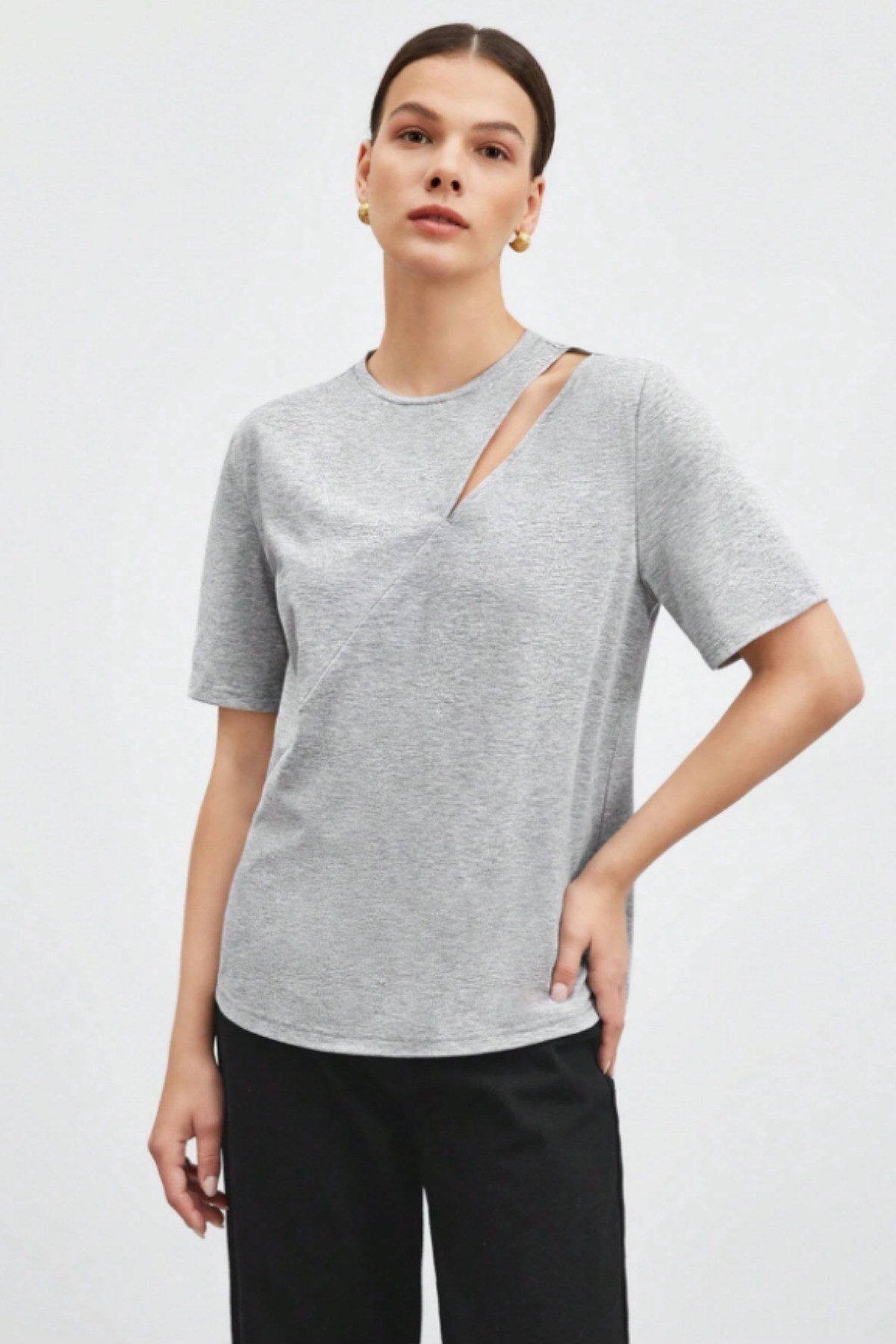 COOL TARZT-shirtTSH-SS25-112-Siyah-XLOmuz Dekolteli Basic Kadın Tişört – Modern Kesim Günlük Bluz