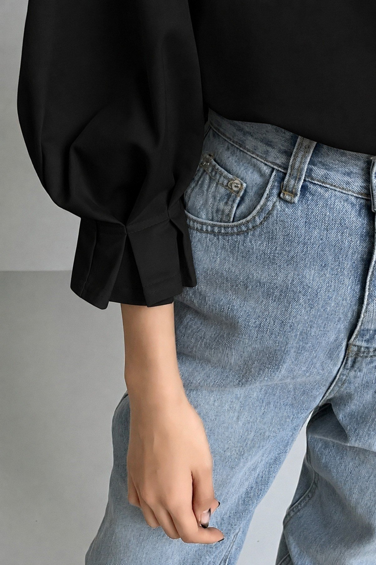 Tarz CoolBluzKDN-FKR-001-SYH-L/XLKadın Modern Kesim Fakir Kol Detaylı Oversize Basic Bluz