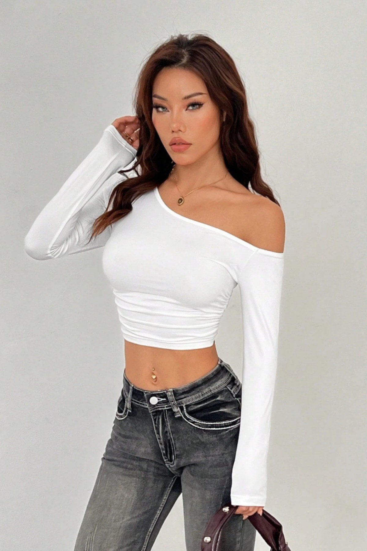 Tarz CoolCropASMYKTST025R01Kadın Asimetrik Yaka Uzun Kollu Crop T-Shirt Beyaz