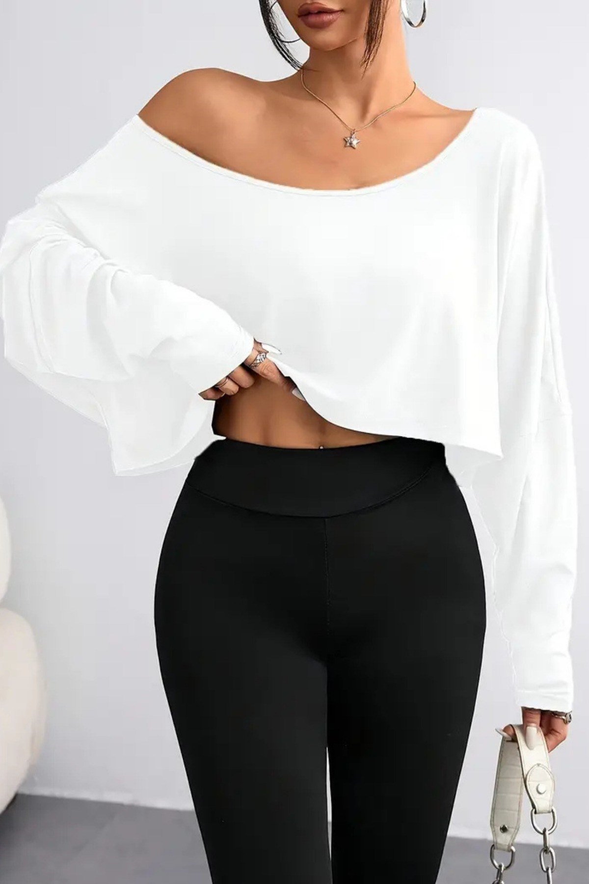Tarz CoolCropUZNKDNTS030-M6-R70Kadın Düşük Omuz Kayık Yaka Oversize Uzun Kollu Crop T-Shirt