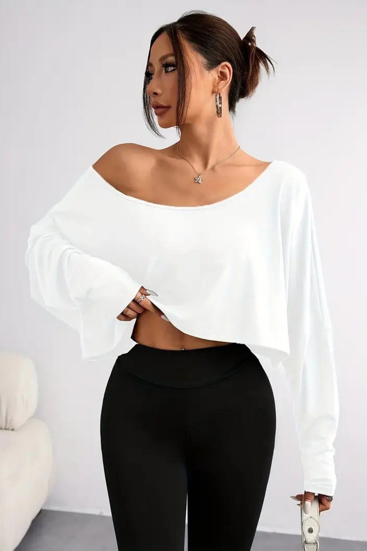 Tarz CoolCropUZNKDNTS030-M6-R70Kadın Düşük Omuz Kayık Yaka Oversize Uzun Kollu Crop T-Shirt
