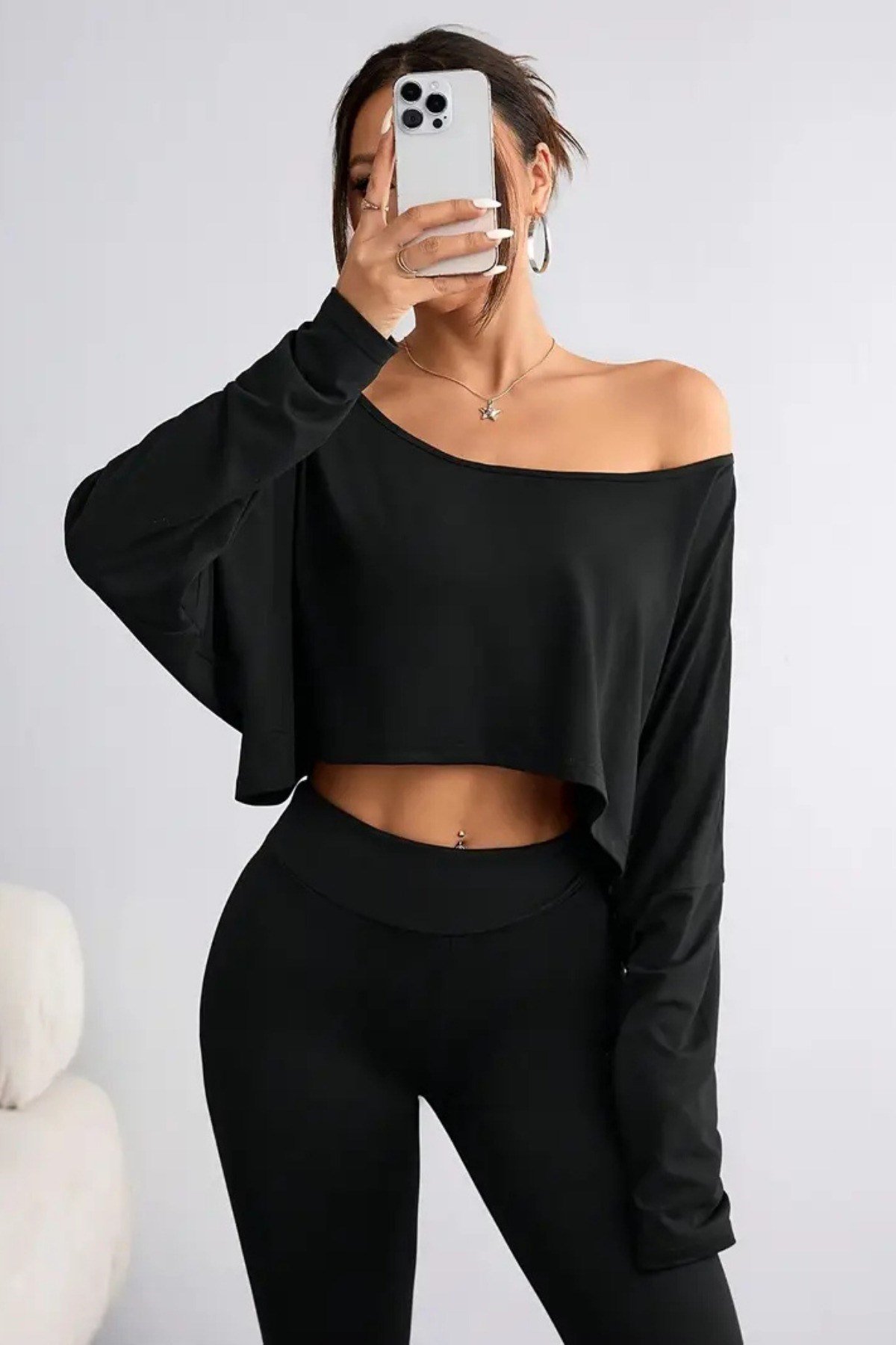 Tarz CoolCropUZNKDNTS030-M6-R70Kadın Düşük Omuz Kayık Yaka Oversize Uzun Kollu Crop T-Shirt
