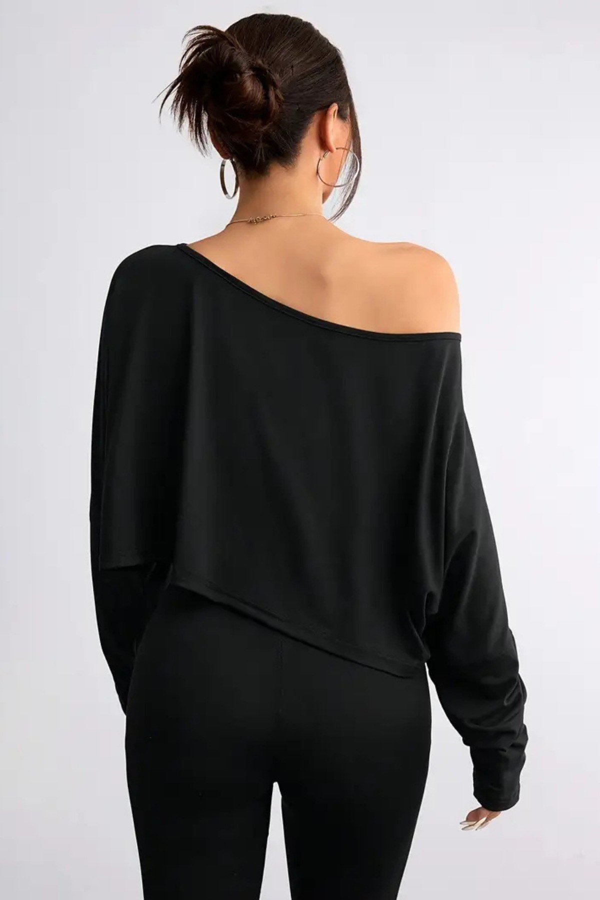 Tarz CoolCropUZNKDNTS030-M6-R70Kadın Düşük Omuz Kayık Yaka Oversize Uzun Kollu Crop T-Shirt