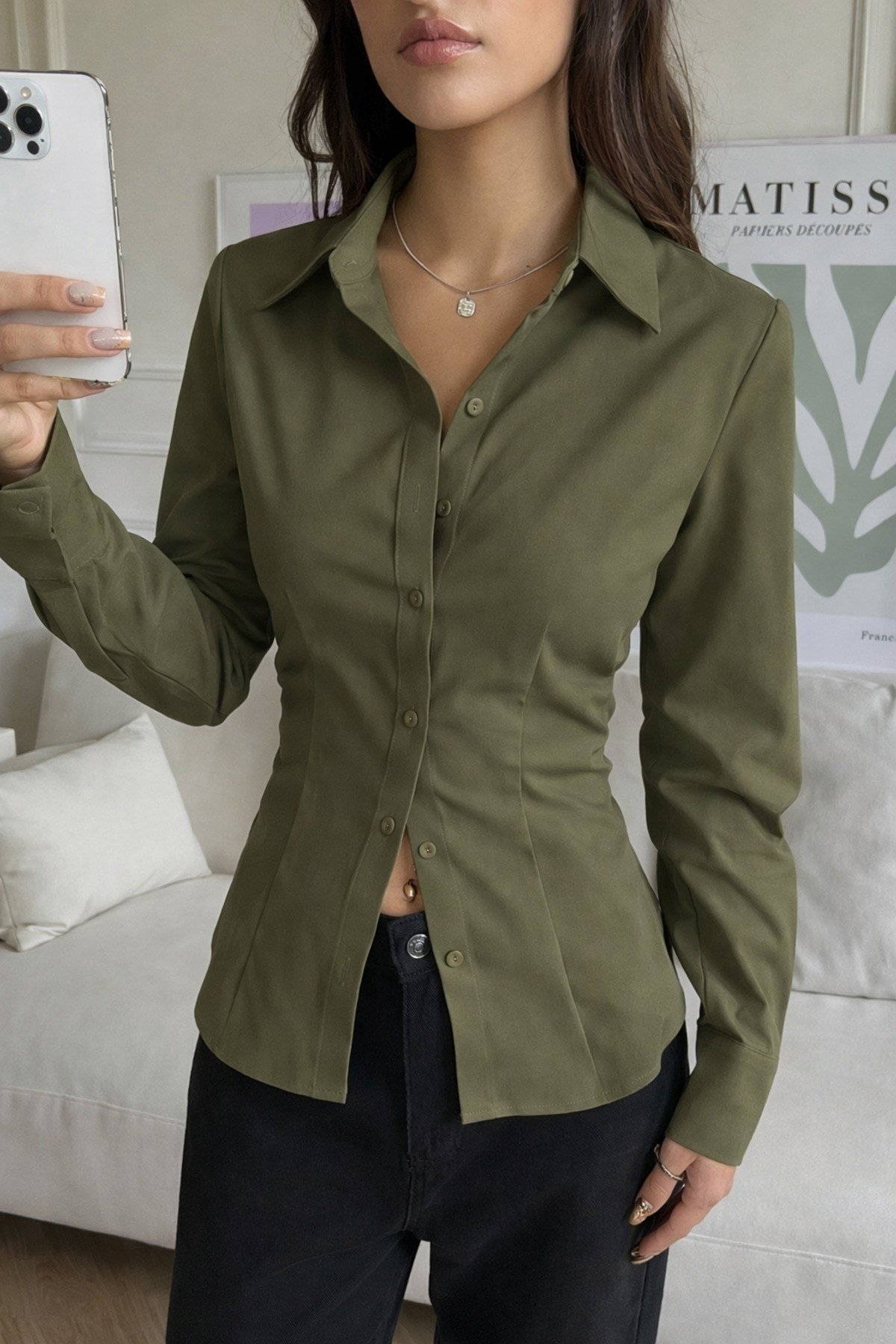Tarz CoolGömlekTRZ-BGLMGMLK-001-M4-R159Kadın Arkası Bağcıklı Gömlek Slim Fit Günlük ve Ofis Kombin Modern Tasarım
