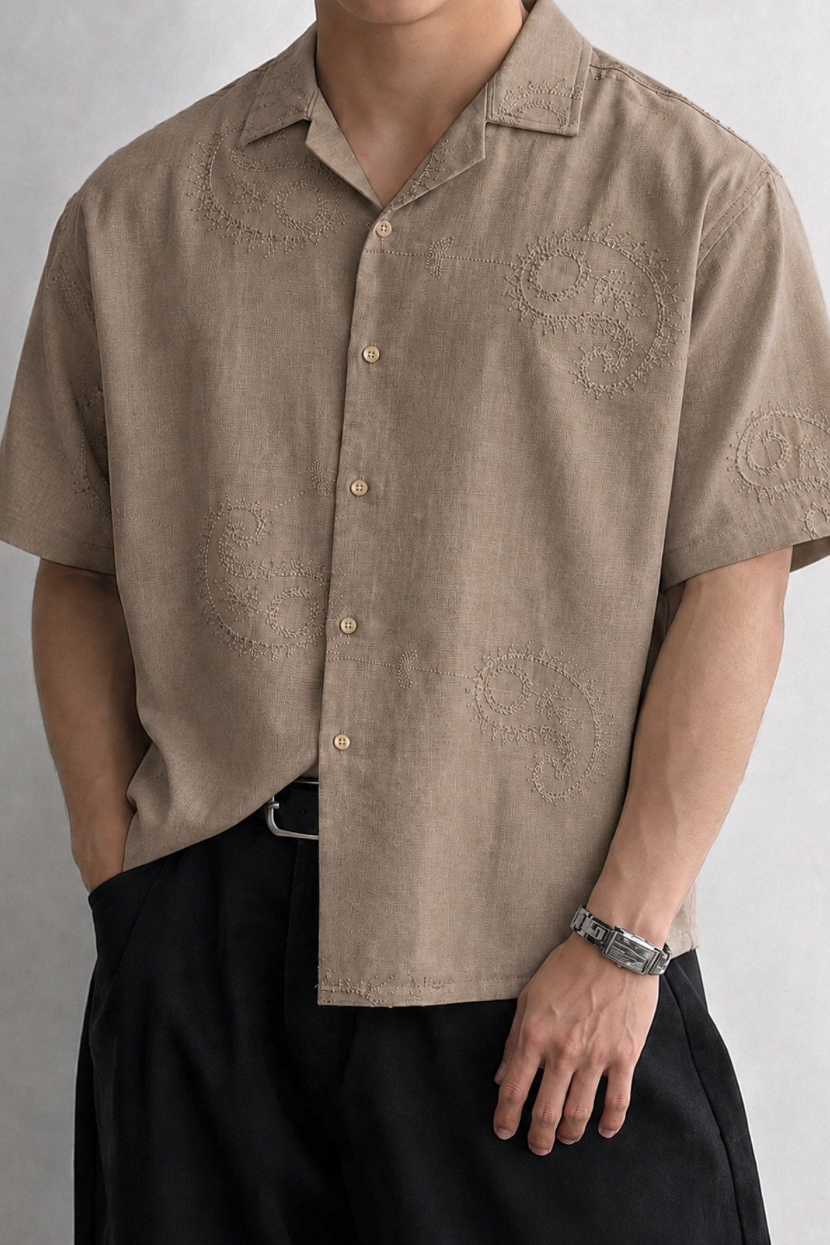 Tarz CoolGömlekTRZ-VNTGM-026-Bej-SErkek Nakış Detaylı Oversize Gömlek Kısa Kollu Yazlık Rahat Kalıp Vintage Gömlek
