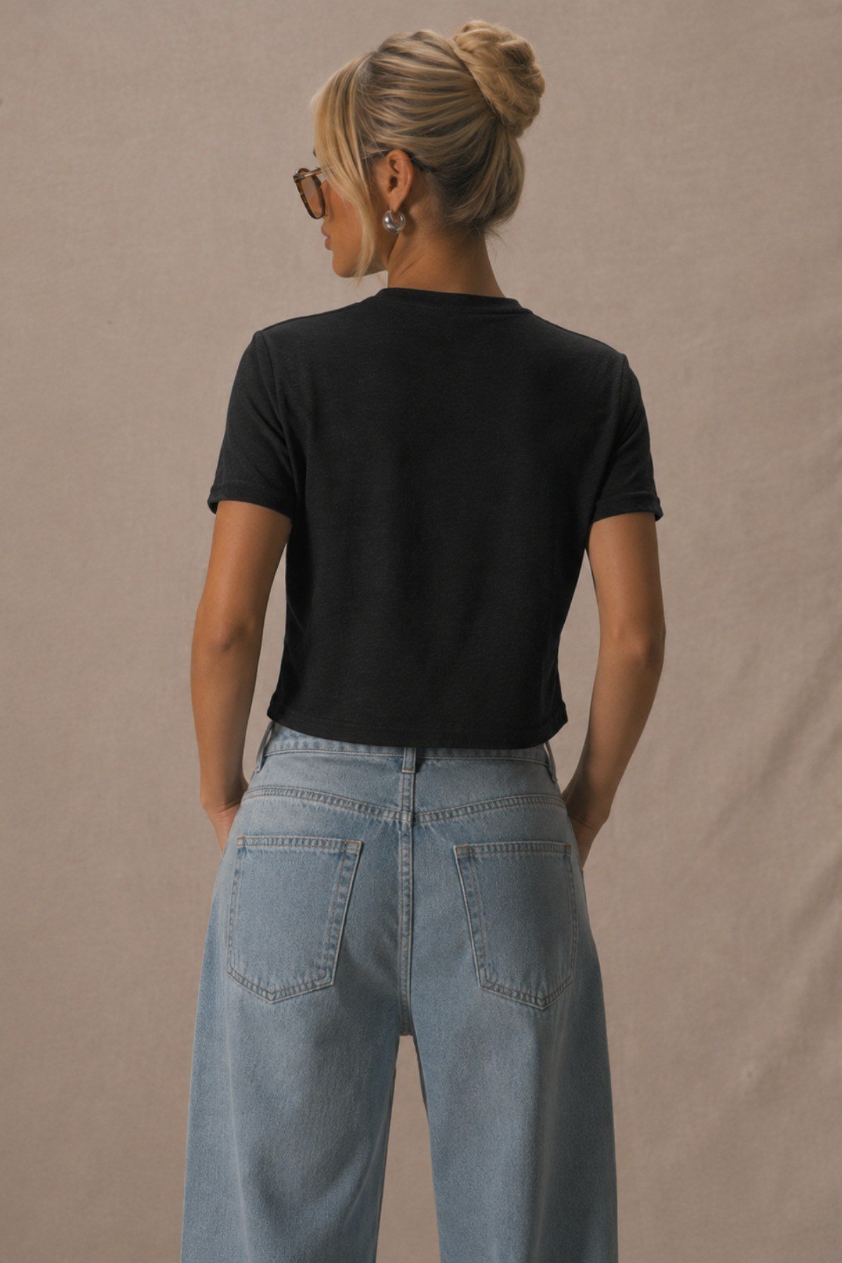 Tarz CoolT-shirtCHR-CROP-001-Siyah-LKadın Cherry Kiraz Baskılı Crop Tişört Bisiklet Yaka Kısa Kollu %100 Pamuk