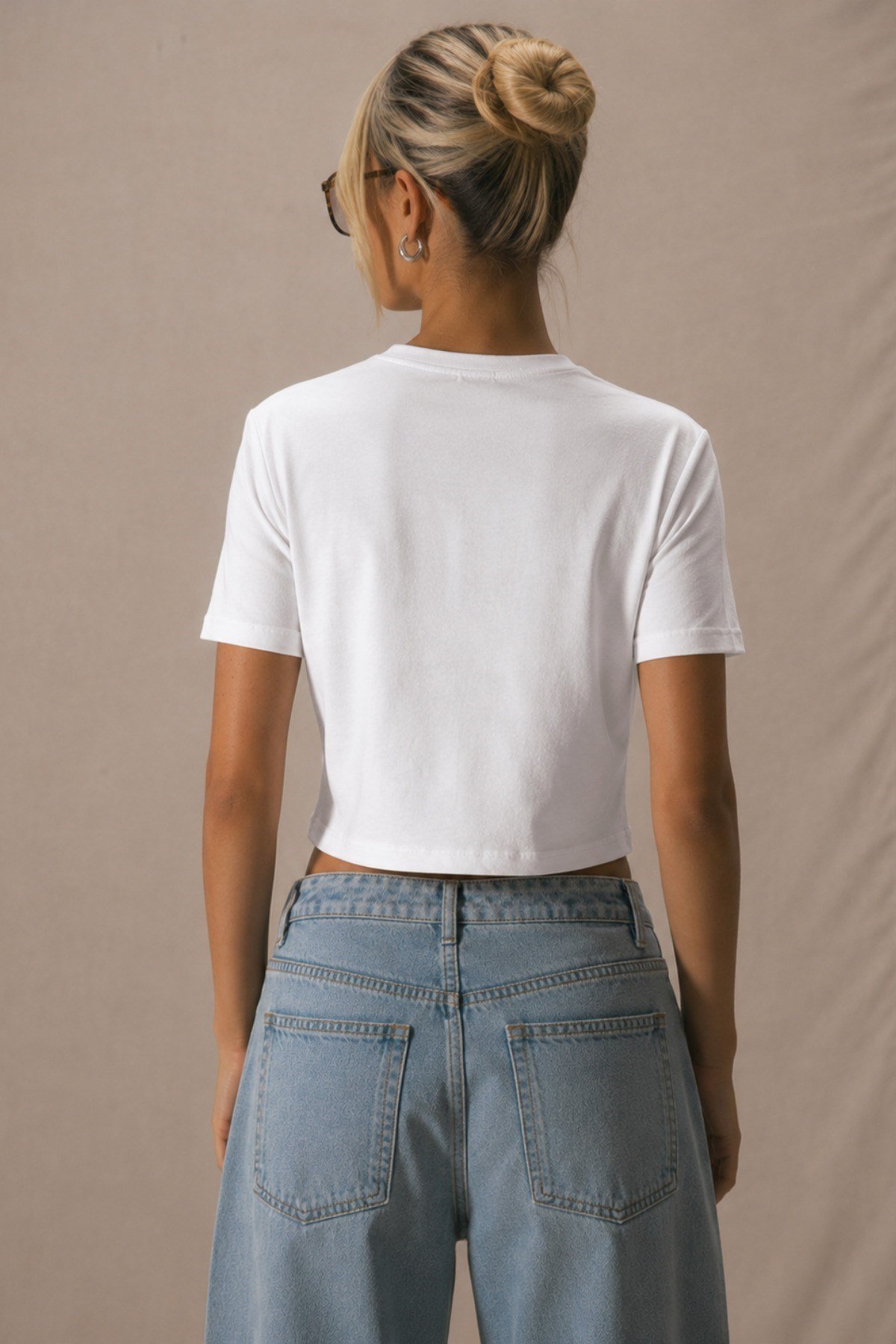Tarz CoolT-shirtCHRY-1001-Beyaz-MKadın Cherry Baskılı Crop Tişört Relax Kalıp Bisiklet Yaka %100 Pamuk Süprem Kısa Kollu T-Shirt