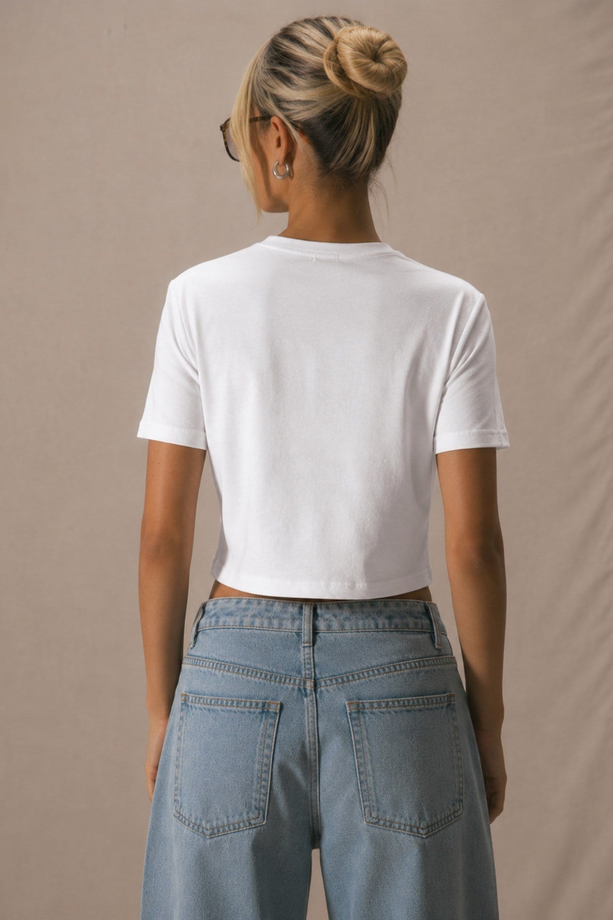 Tarz CoolT-shirtCHRY-1001-Beyaz-MKadın Cherry Baskılı Crop Tişört Relax Kalıp Bisiklet Yaka %100 Pamuk Süprem Kısa Kollu T-Shirt