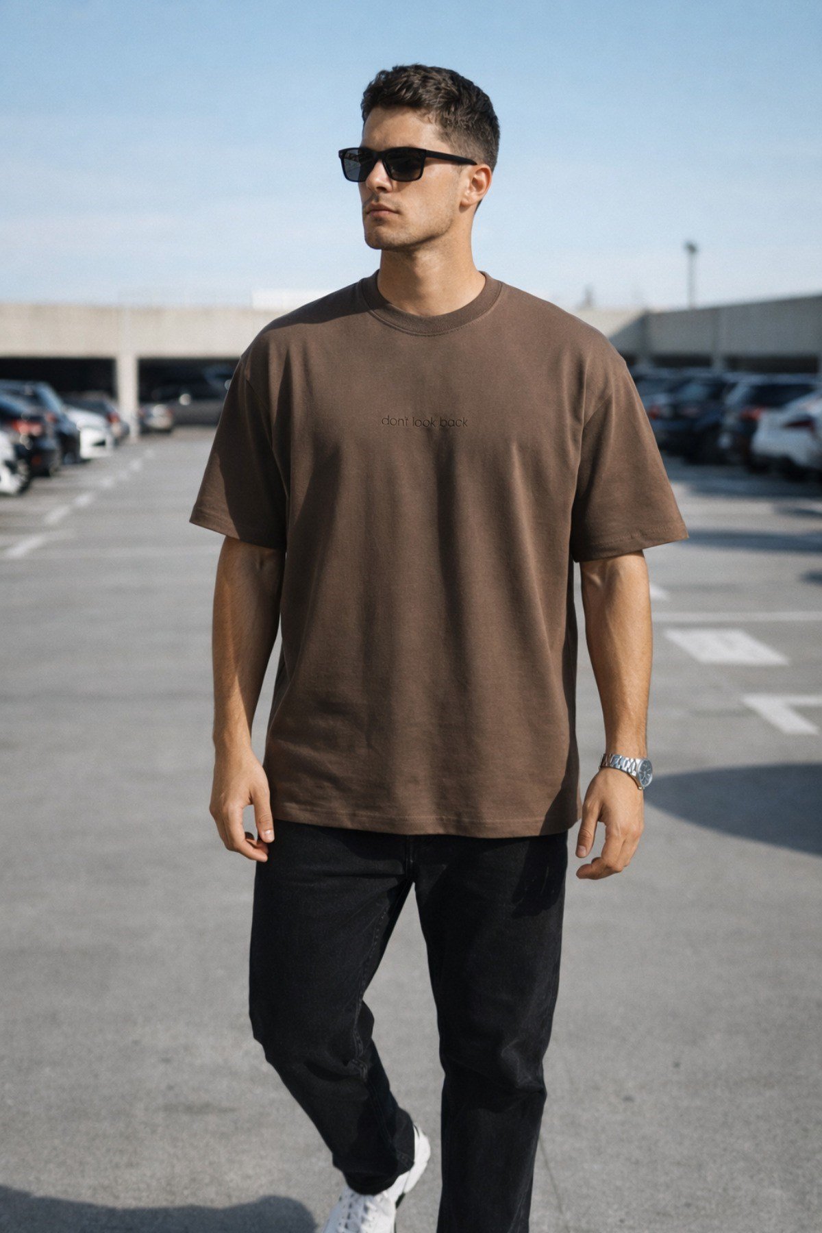 Tarz CoolT-shirtDNTLKBCK026-FM-XLErkek Oversize Tişört – Minimal “Don’t Look Back” Detaylı Basic