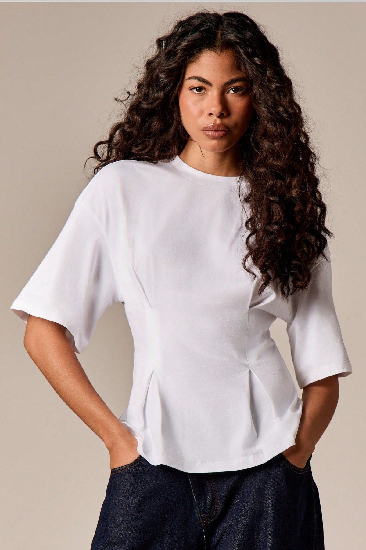 Tarz CoolT-shirtKDN-PİLETŞT-001-BRD-XLKadın Oversize Basic Tişört Pile Detaylı Rahat Kesim Günlük Şık Kombin