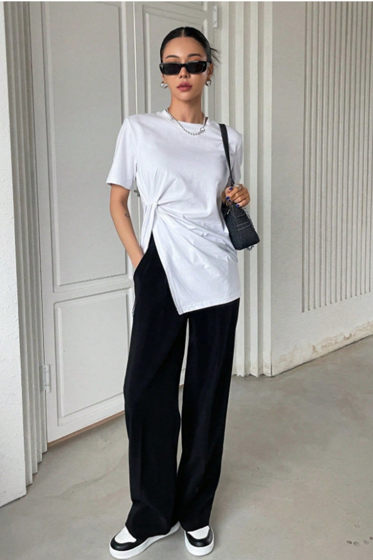 Tarz CoolT-shirtTC-ASMT-001-SY-XLKadın Asimetrik Tişört Yırtmaçlı Basic Oversize Kısa Kollu Modern Şık T-Shirt