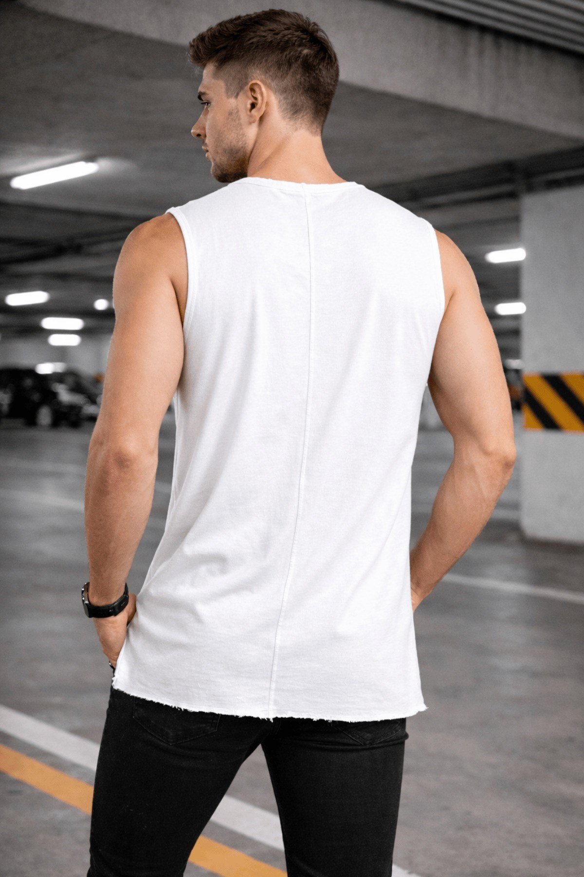 Tarz CoolT-shirtTC-ATL-YRT-BR-LErkek Kolsuz Regular Fit Basic Atlet Yan Yırtmaçlı Pis Yaka Tişört