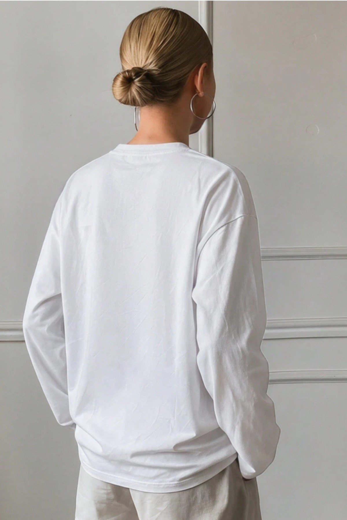 Tarz CoolT-shirtTC-KUT-260702-Beyaz-SKadın Oversize Basic Uzun Kollu Tişört %100 Pamuk Süprem Bisiklet Yaka Rahat Kalıp