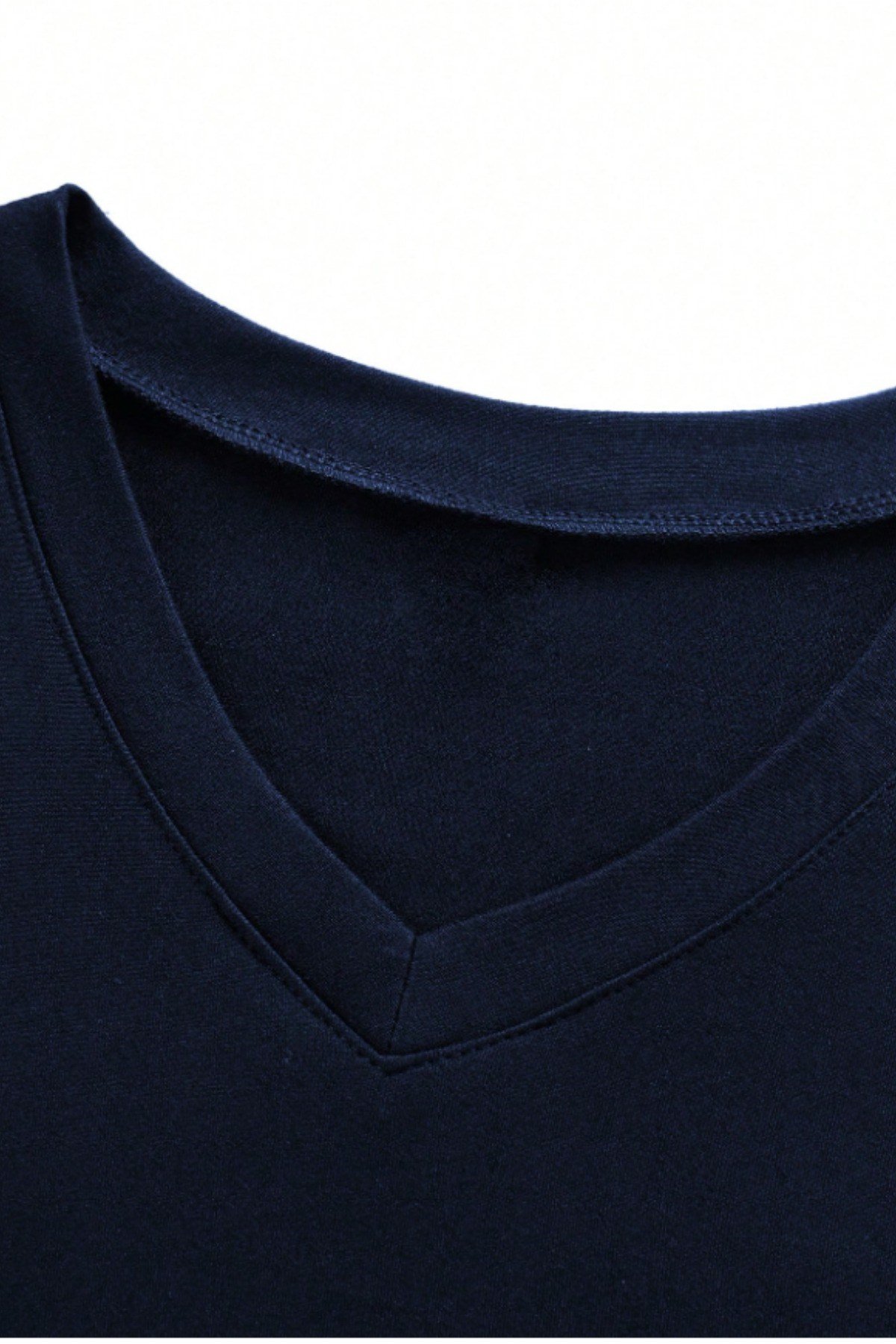 Tarz CoolT-shirtTRZ-VYKTST-026-Lacivert-LErkek %100 Pamuk V Yaka Slim Fit Dar Kesim Tişört
