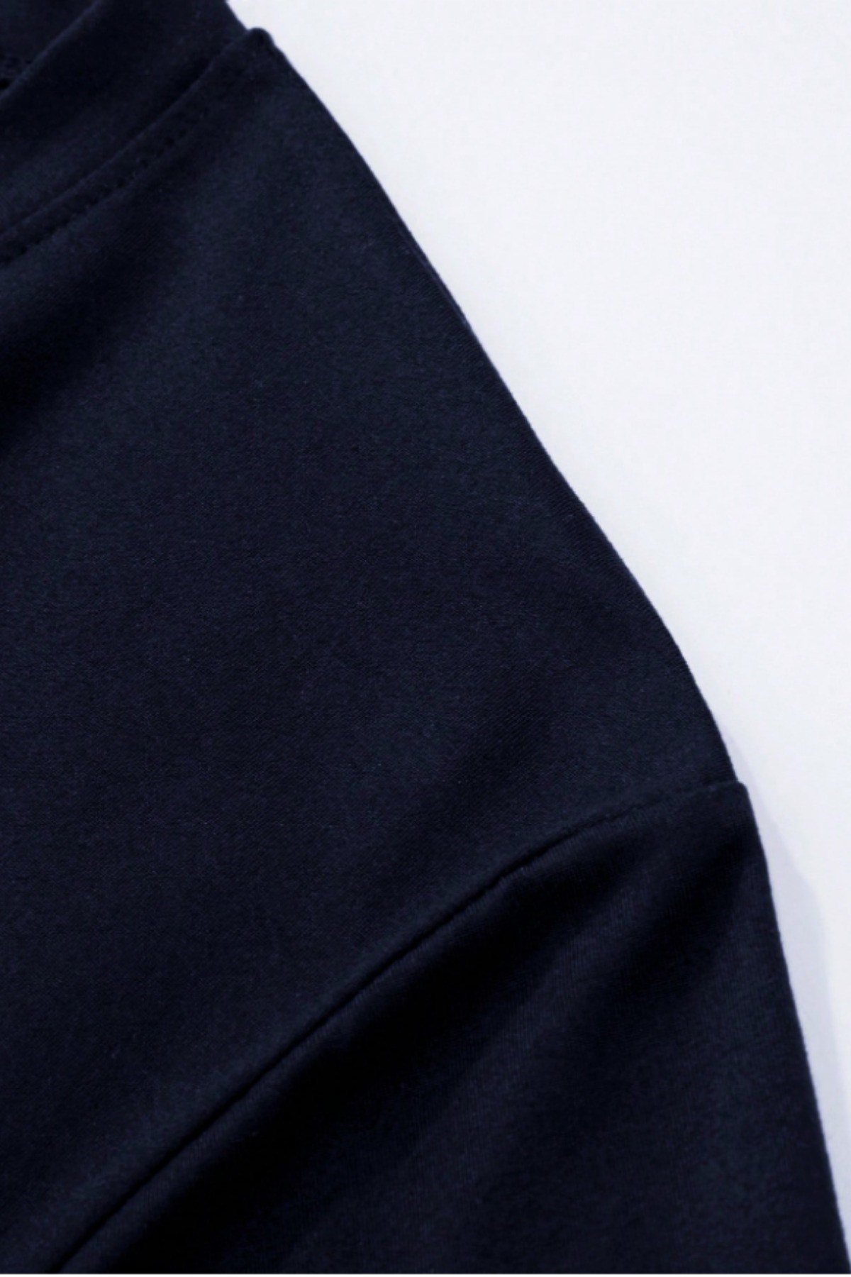 Tarz CoolT-shirtTRZ-VYKTST-026-Lacivert-LErkek %100 Pamuk V Yaka Slim Fit Dar Kesim Tişört