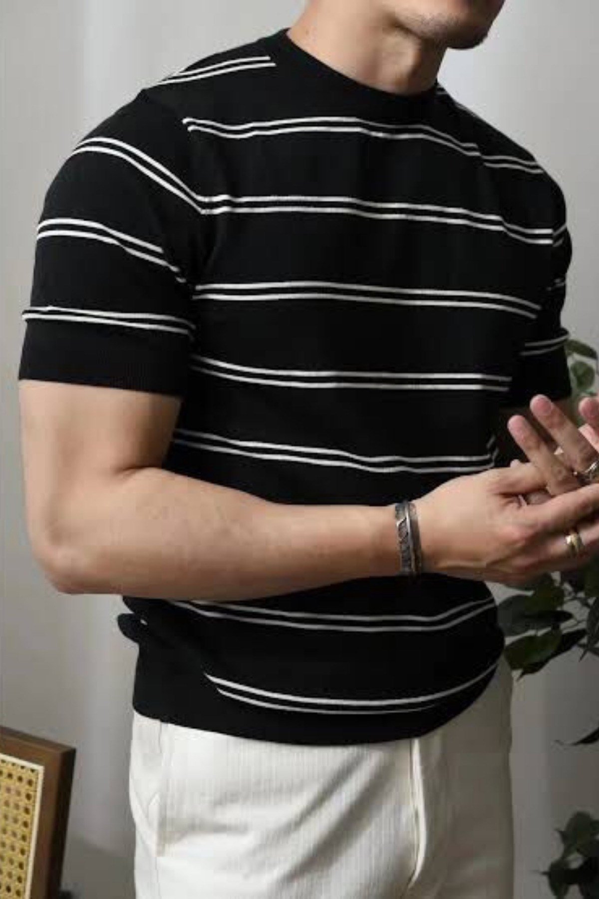 Tarz CoolT-shirtTRZ1802R01-3Erkek Çizgi Detaylı Slim Fit Bisiklet Yaka Triko T-Shirt