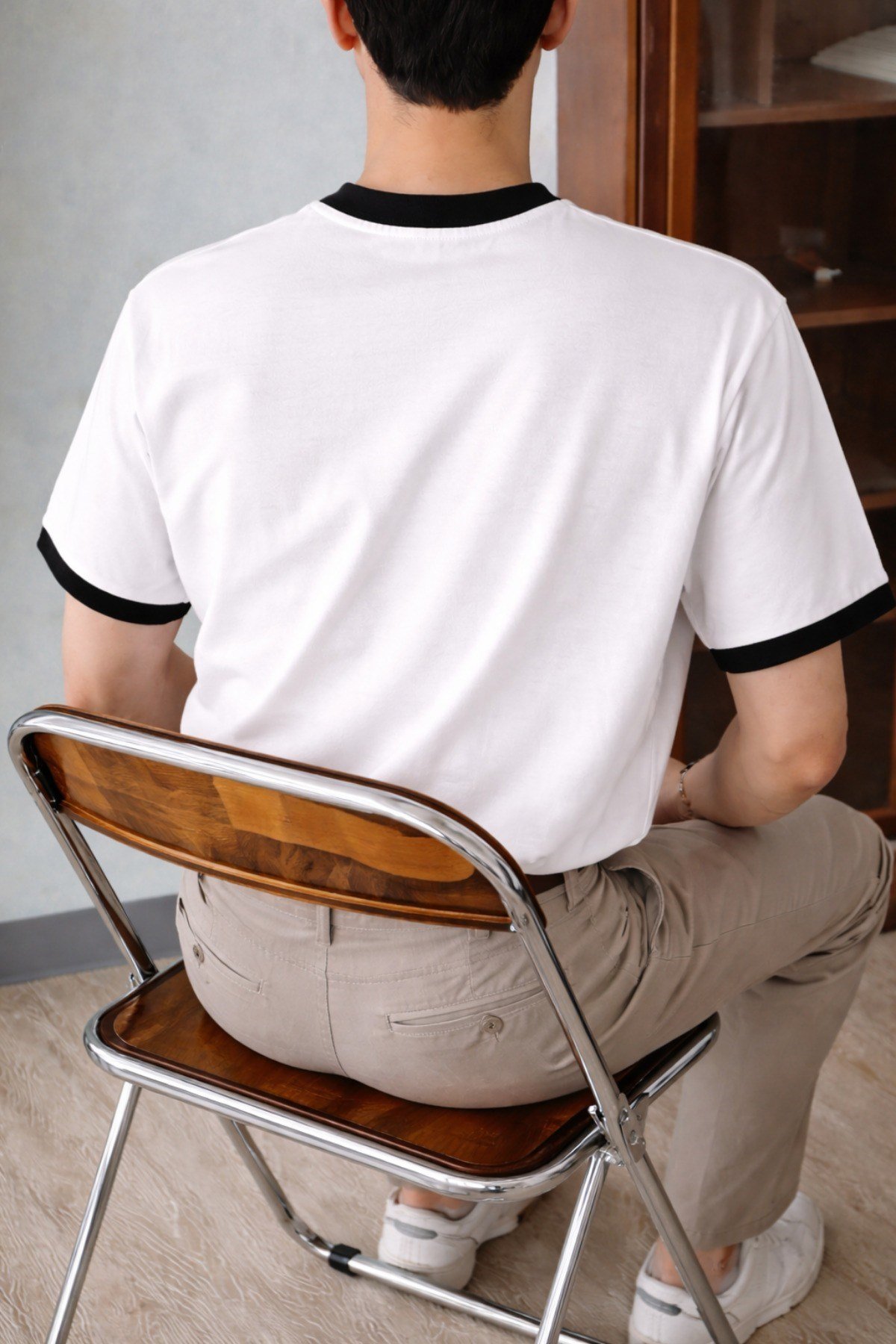 Tarz CoolT-shirtTS-BSC-CONTRAST-BY-SErkek Kontrast Yaka Basic Tişört – Modern ve Şık T-Shirt