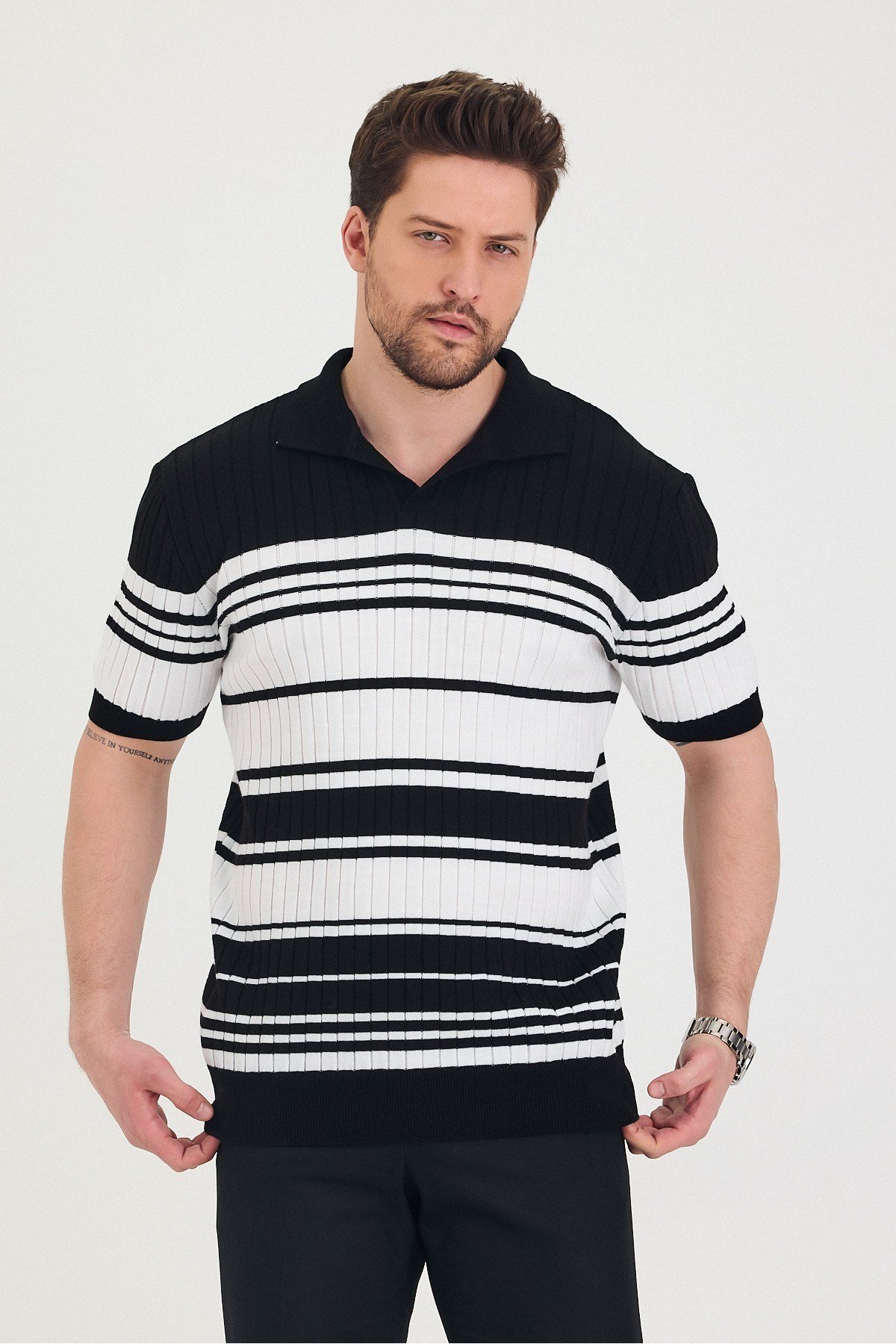 Tarz CoolT-shirtTSH-E-25SS-003-TRK-M4-R11Erkek Polo Çizgi Detaylı Triko T-shirt