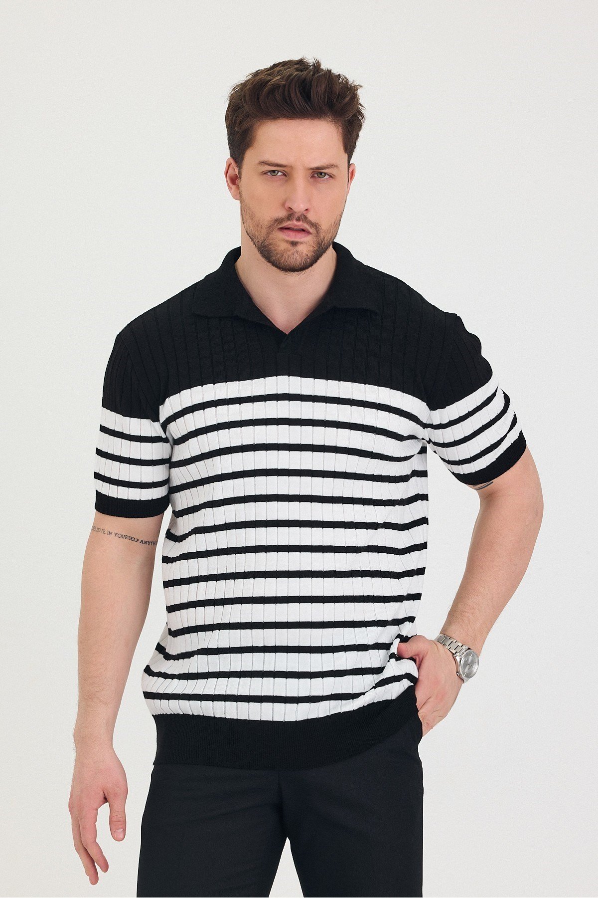 Tarz CoolT-shirtTSH-E-25SS-006-TRK-M1-R11Erkek Polo Yaka Çizgi Detaylı Triko T-shirt
