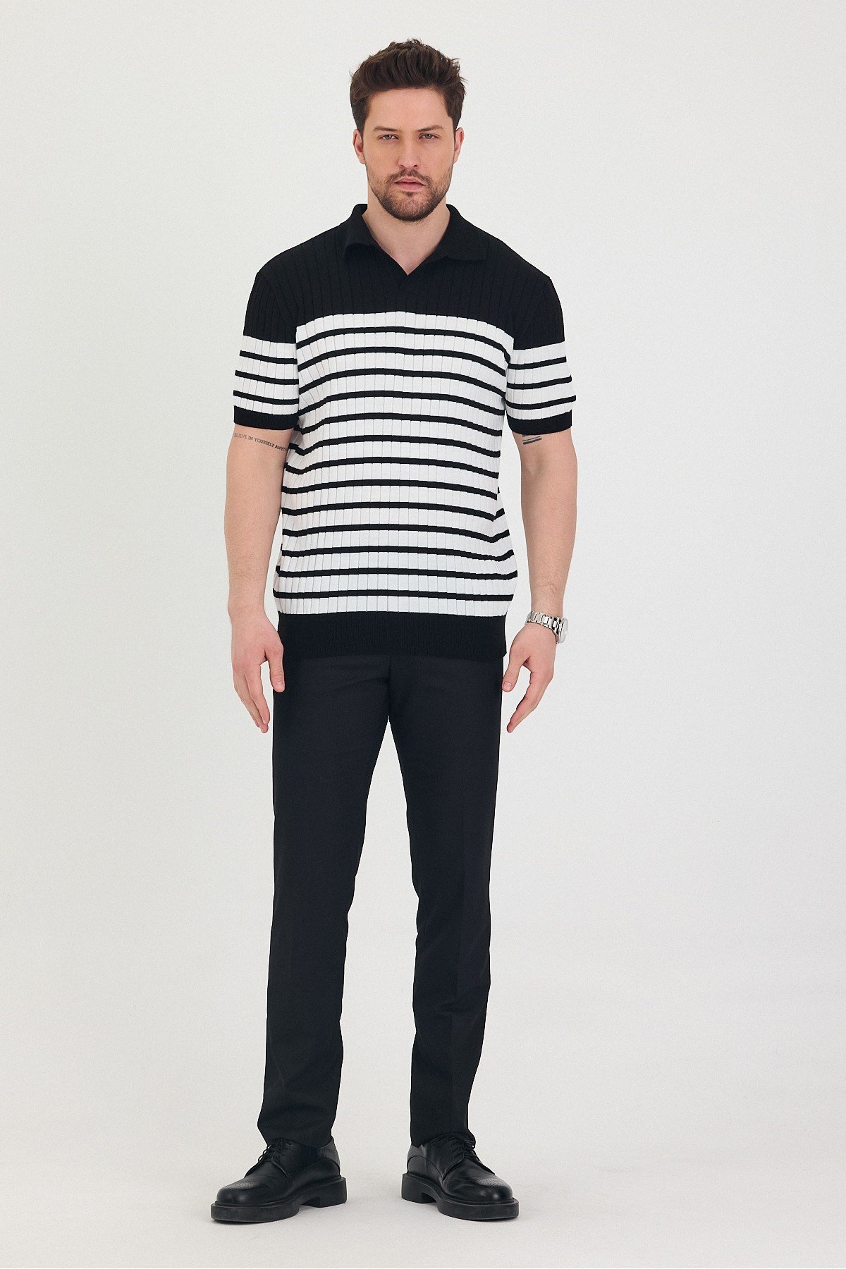 Tarz CoolT-shirtTSH-E-25SS-006-TRK-M1-R11Erkek Polo Yaka Çizgi Detaylı Triko T-shirt