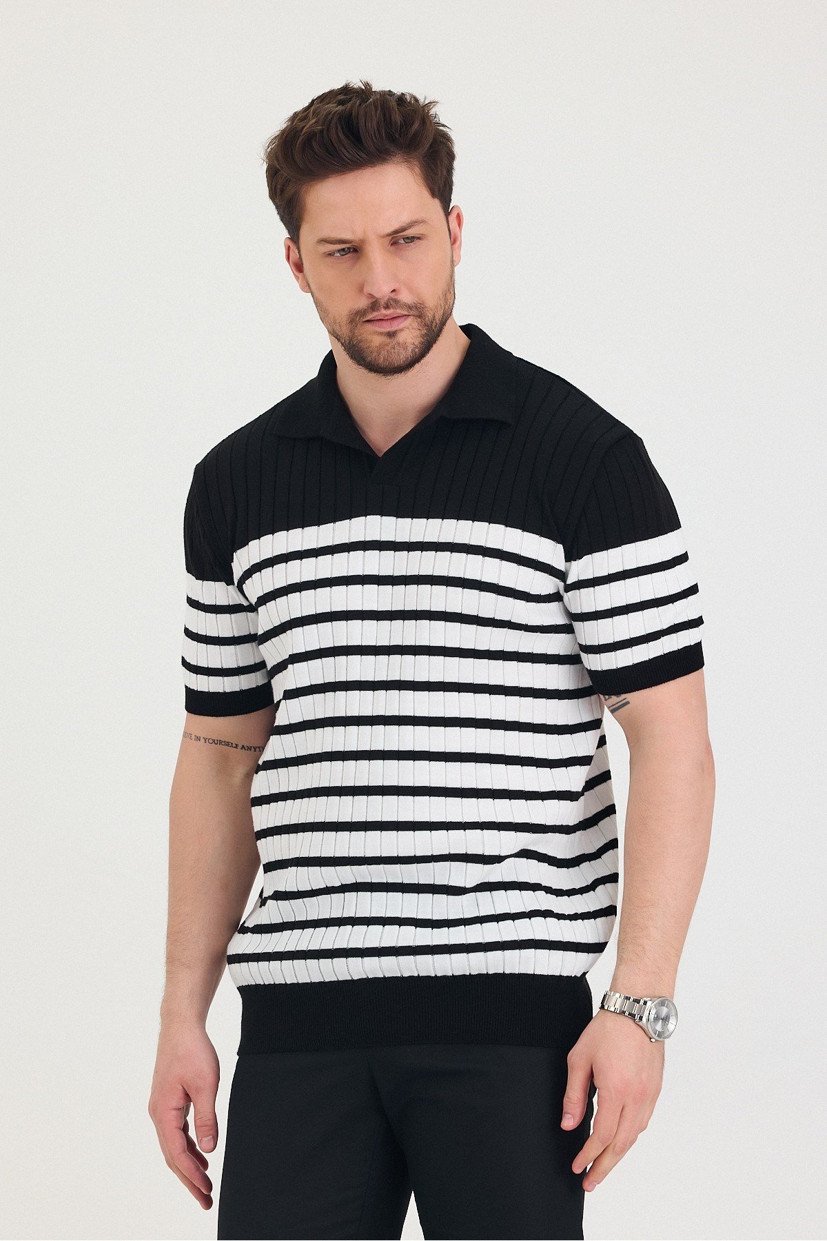 Tarz CoolT-shirtTSH-E-25SS-006-TRK-M1-R11Erkek Polo Yaka Çizgi Detaylı Triko T-shirt